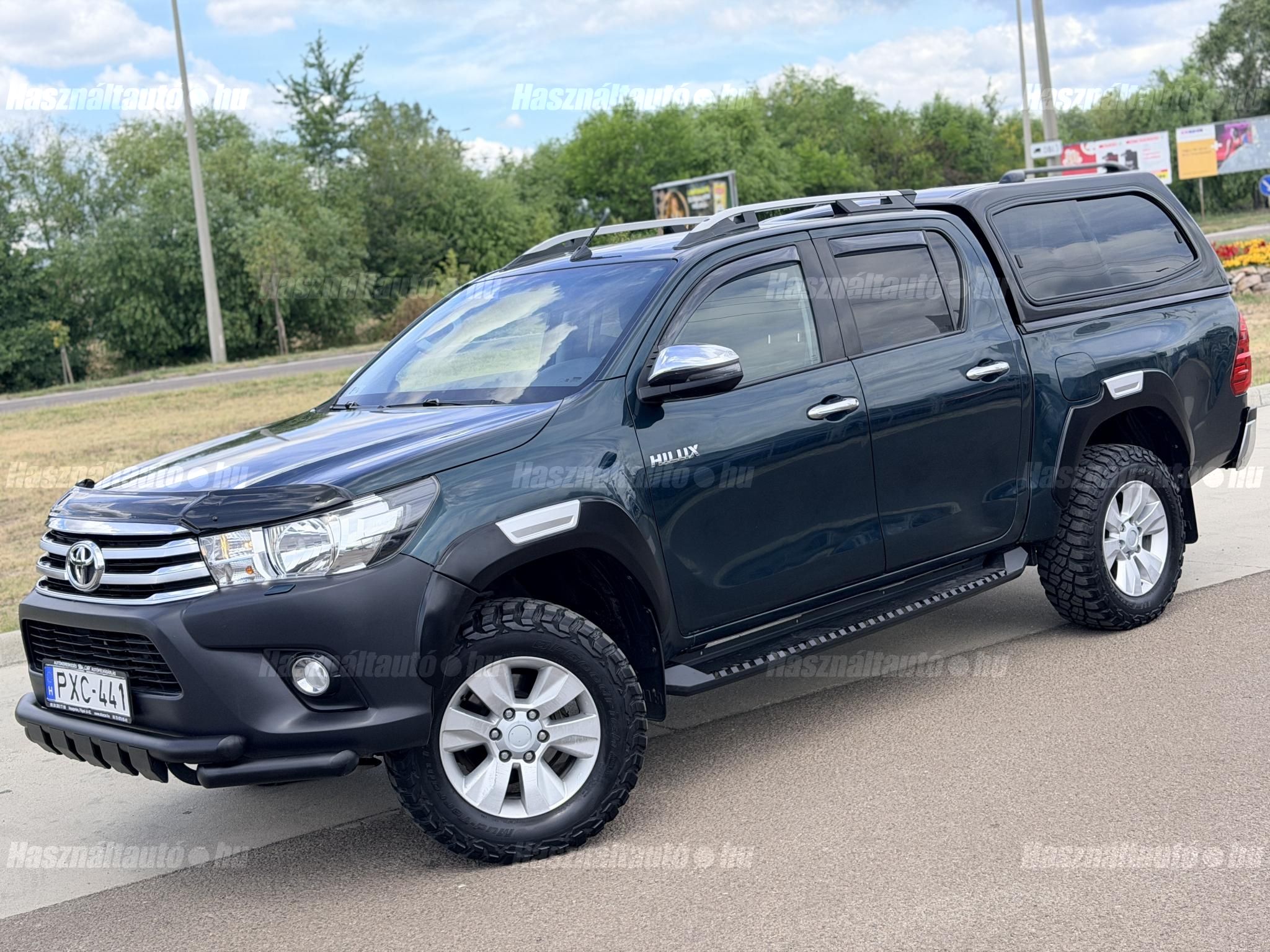 TOYOTA HILUX 2018/8 - 1