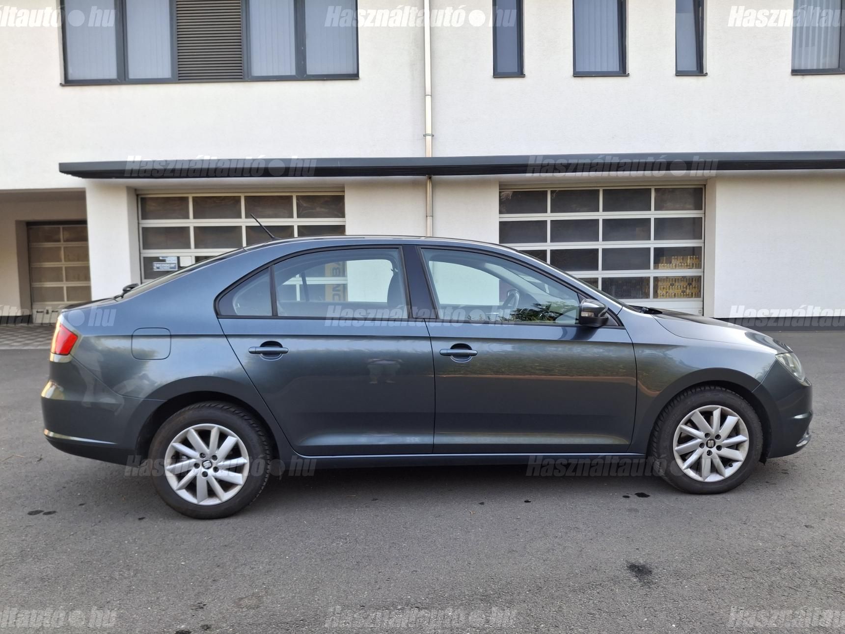 SEAT TOLEDO 2015/12 - 1