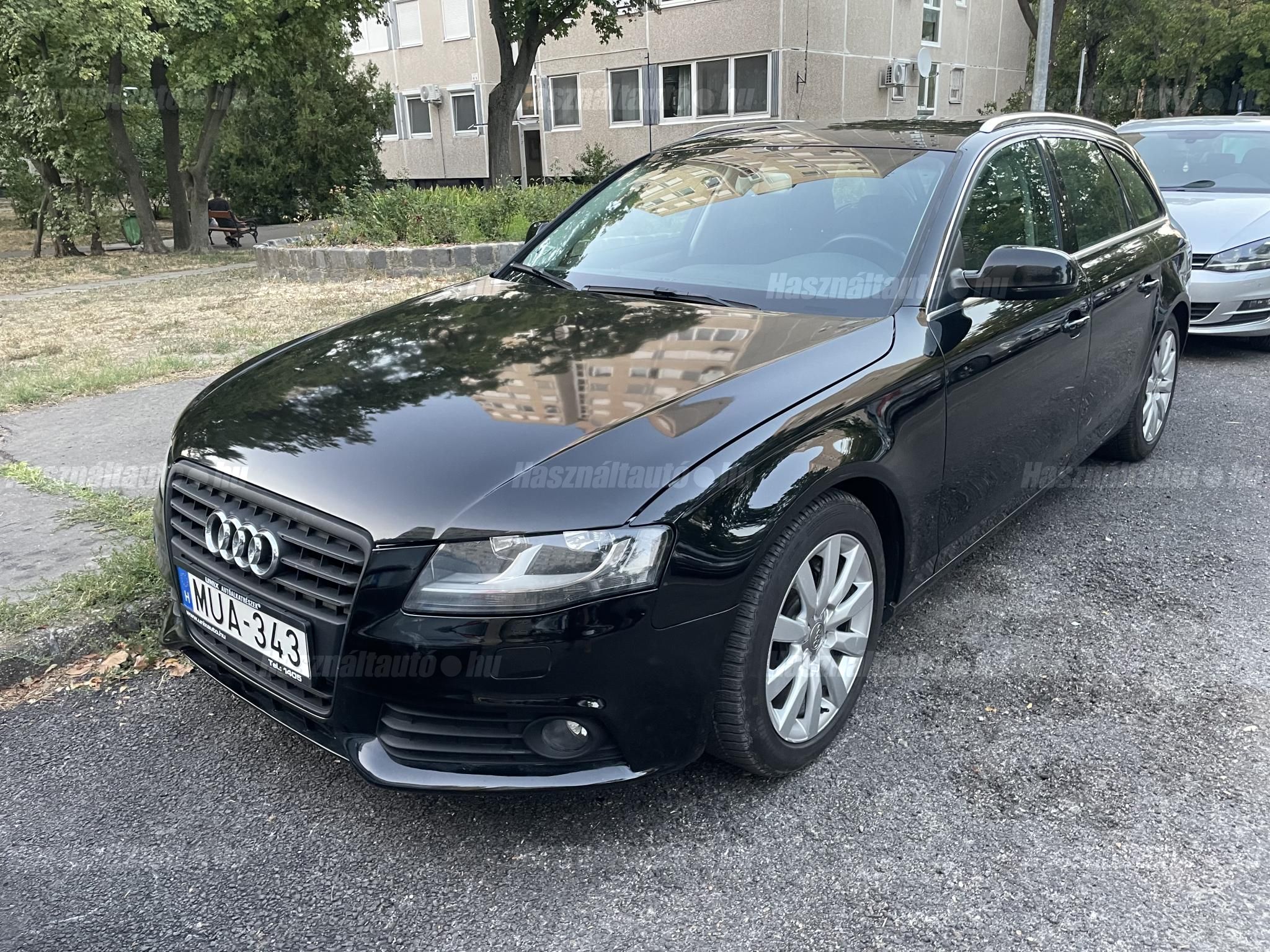 AUDI A4 2011/2 - 1