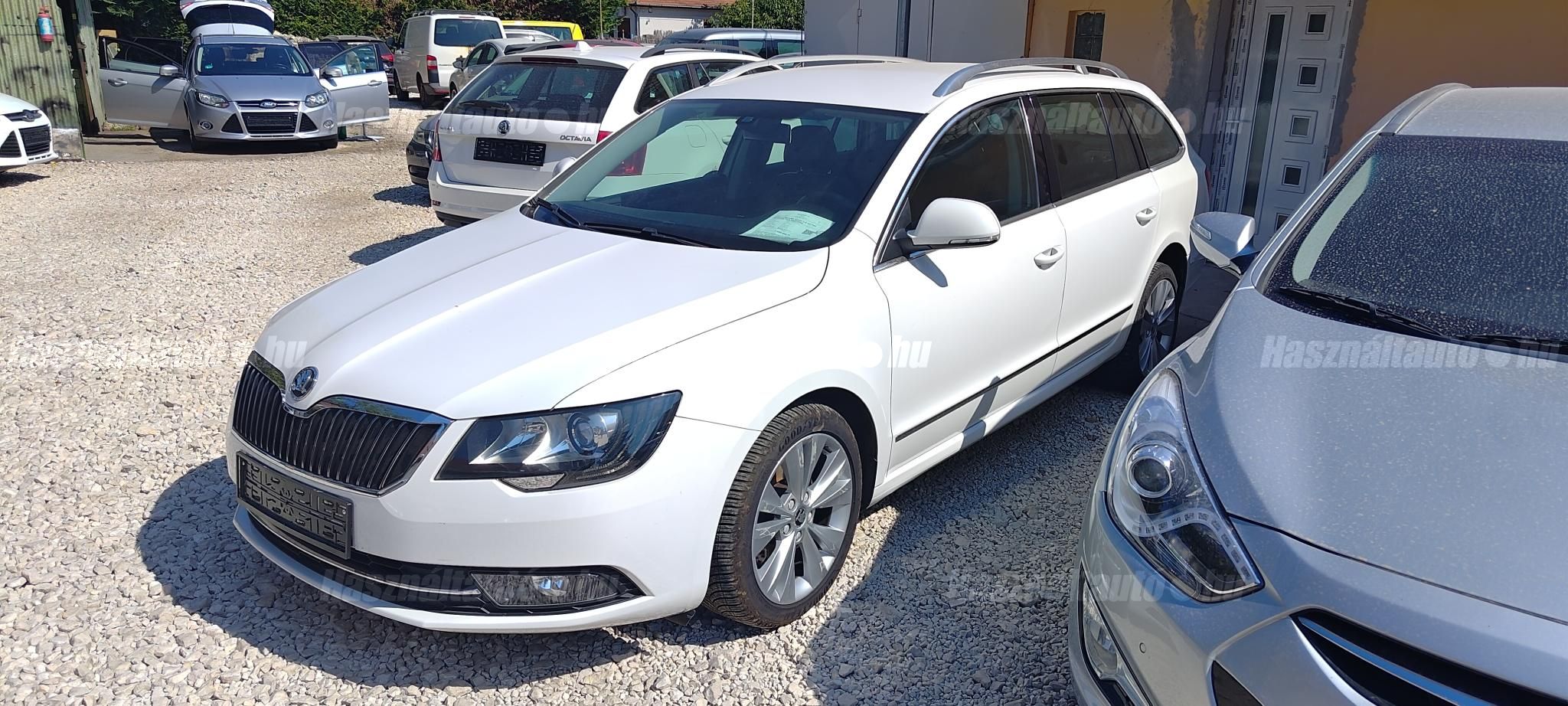 SKODA SUPERB 2014/12 - 1