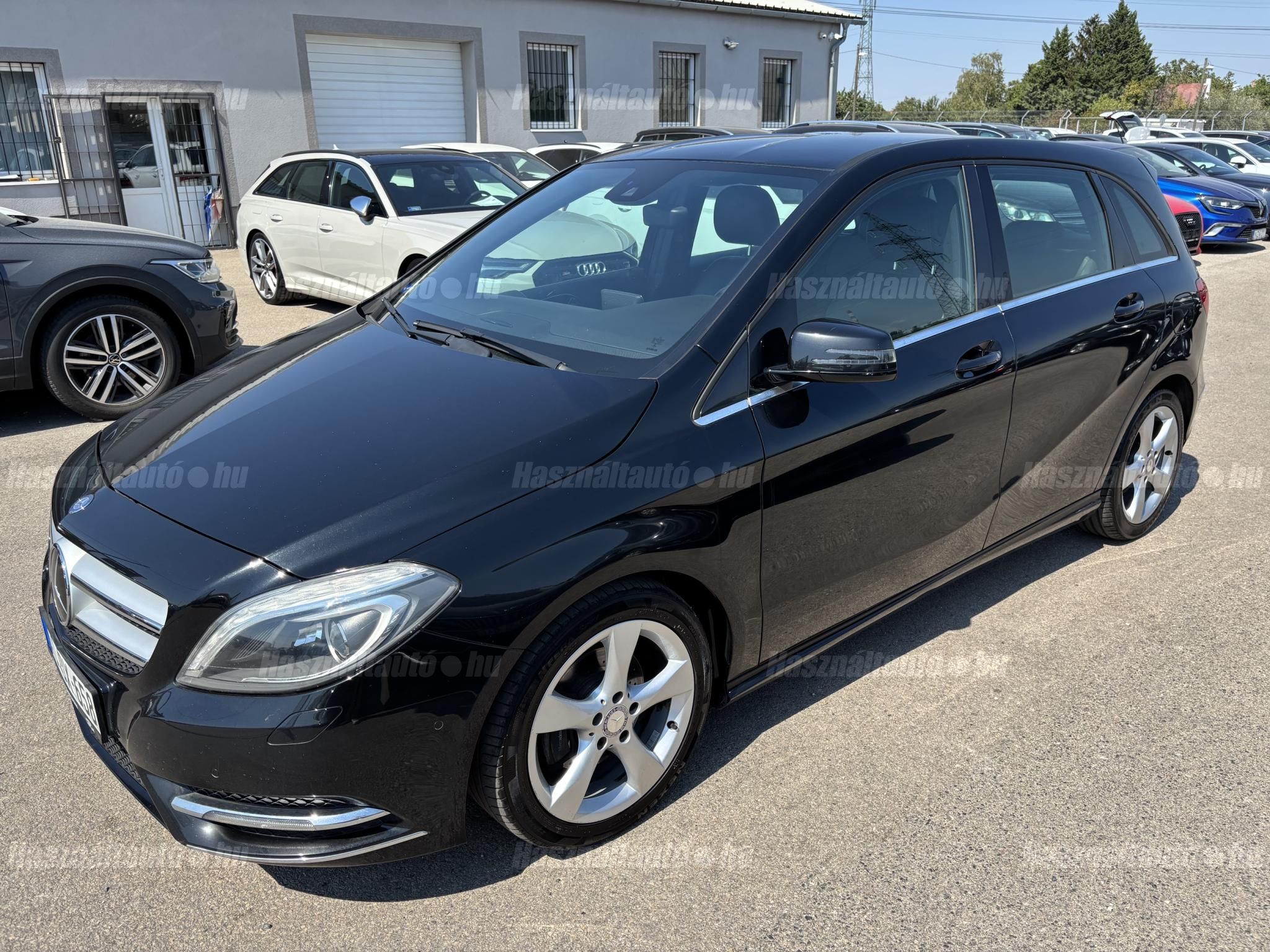 MERCEDES-BENZ B 200 2013/2 - 1