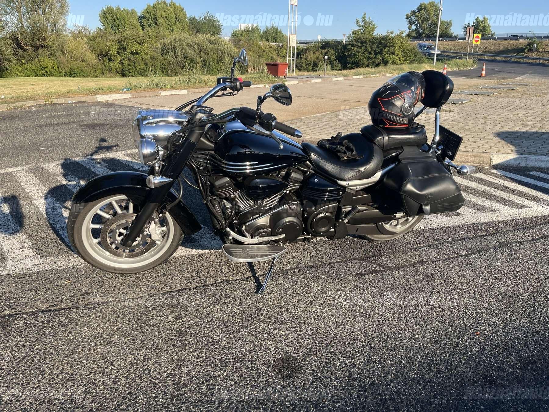 YAMAHA XV 1900 A MIDNIGHT STAR 2012/5 - 1
