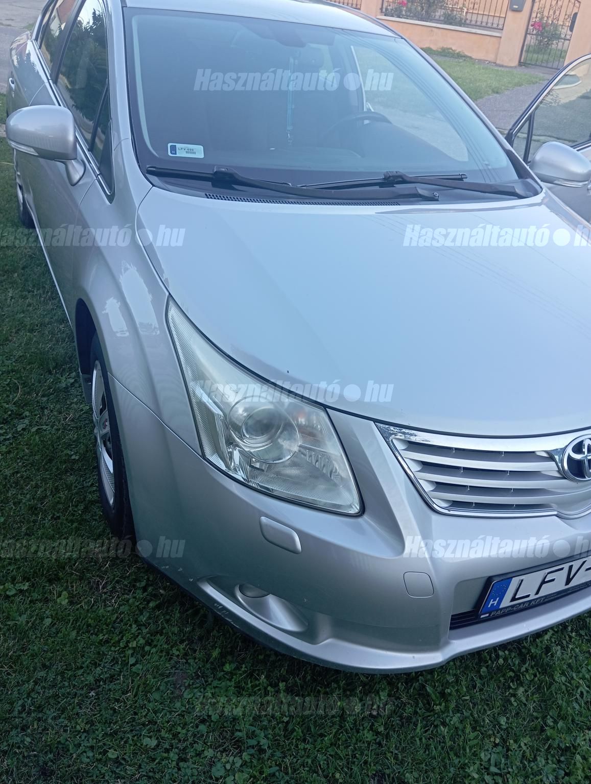 TOYOTA AVENSIS 2008/12 - 1