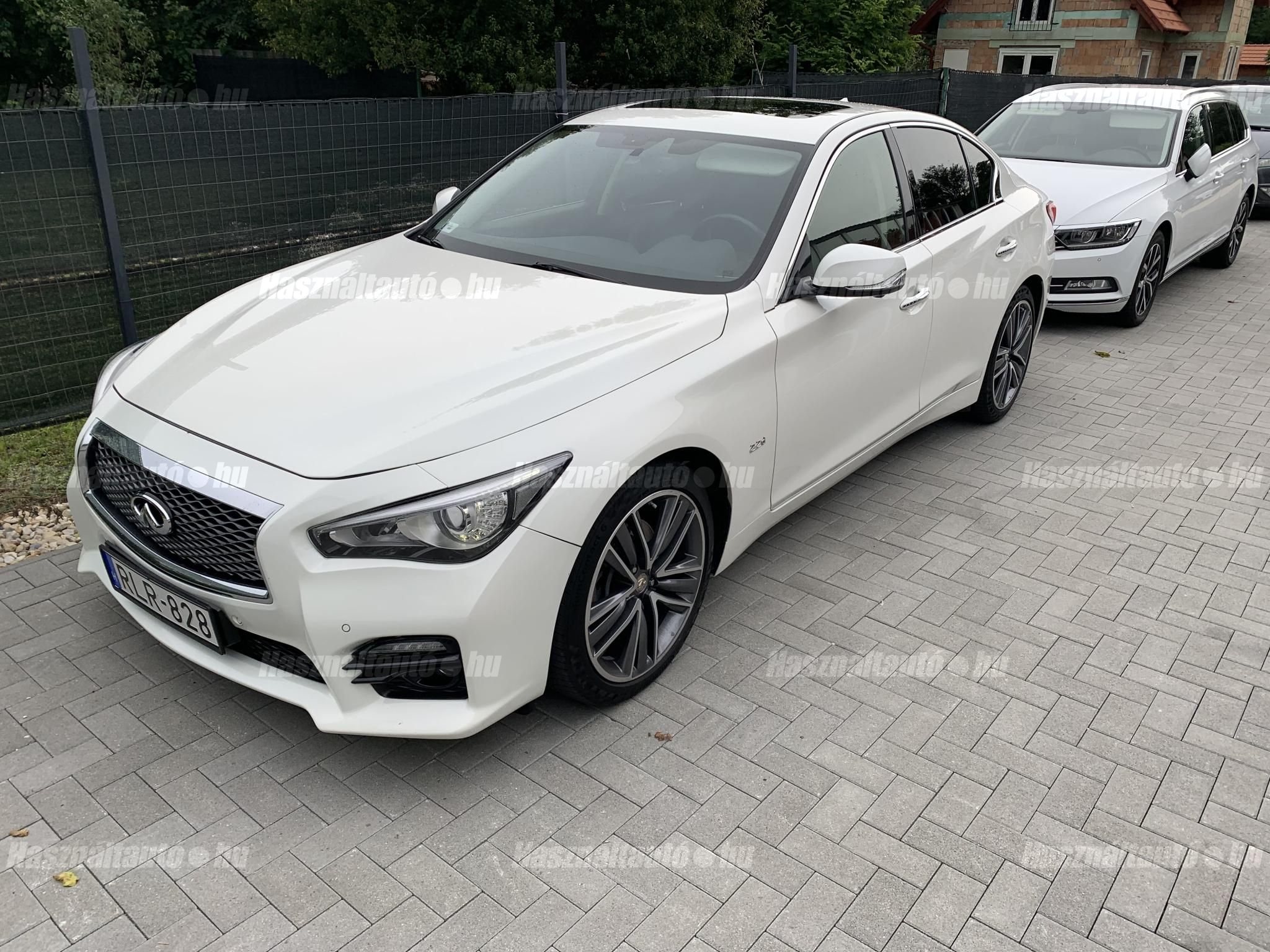INFINITI Q 2017/1 - 1