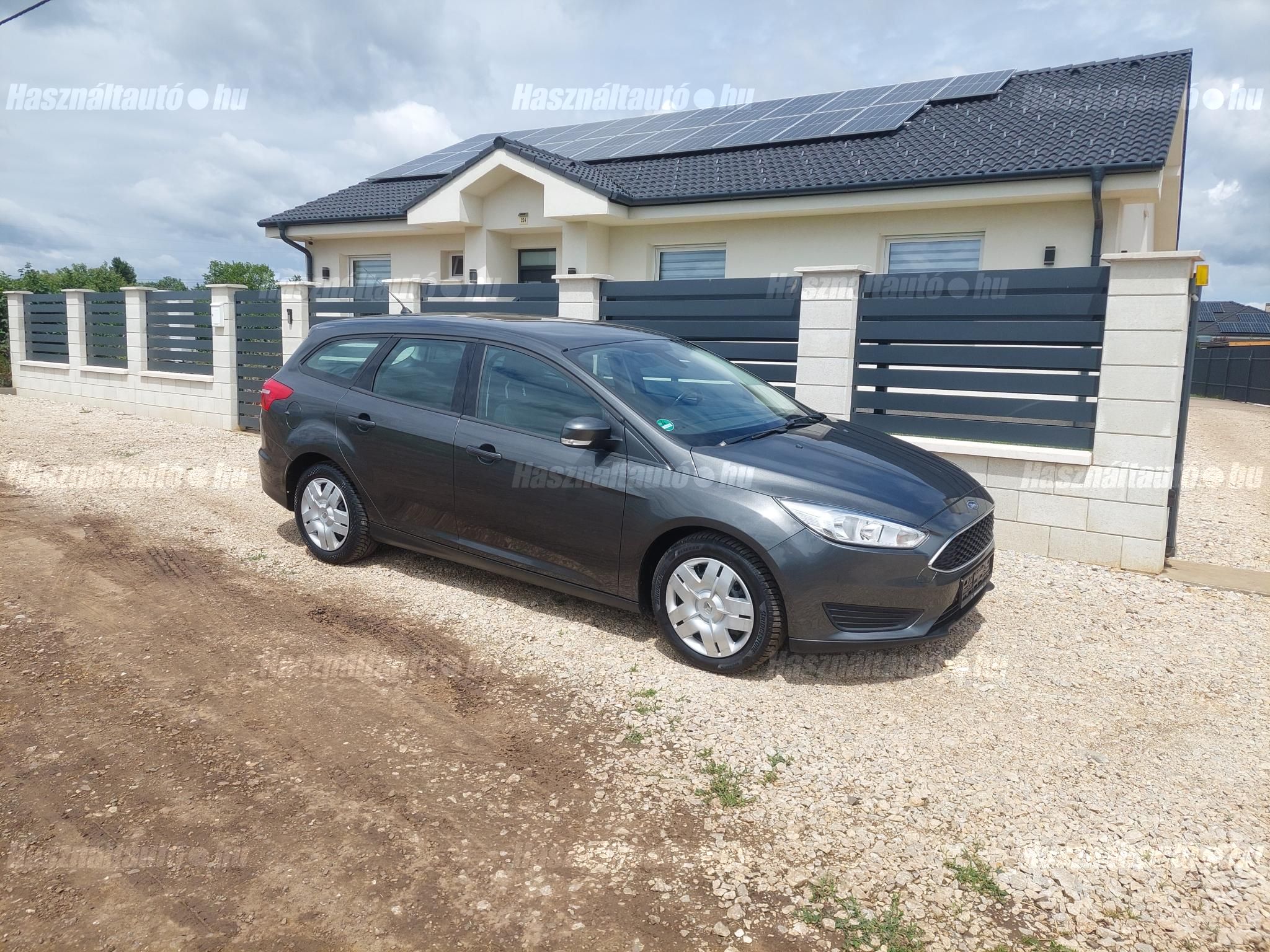 FORD FOCUS 2017/12 - 1