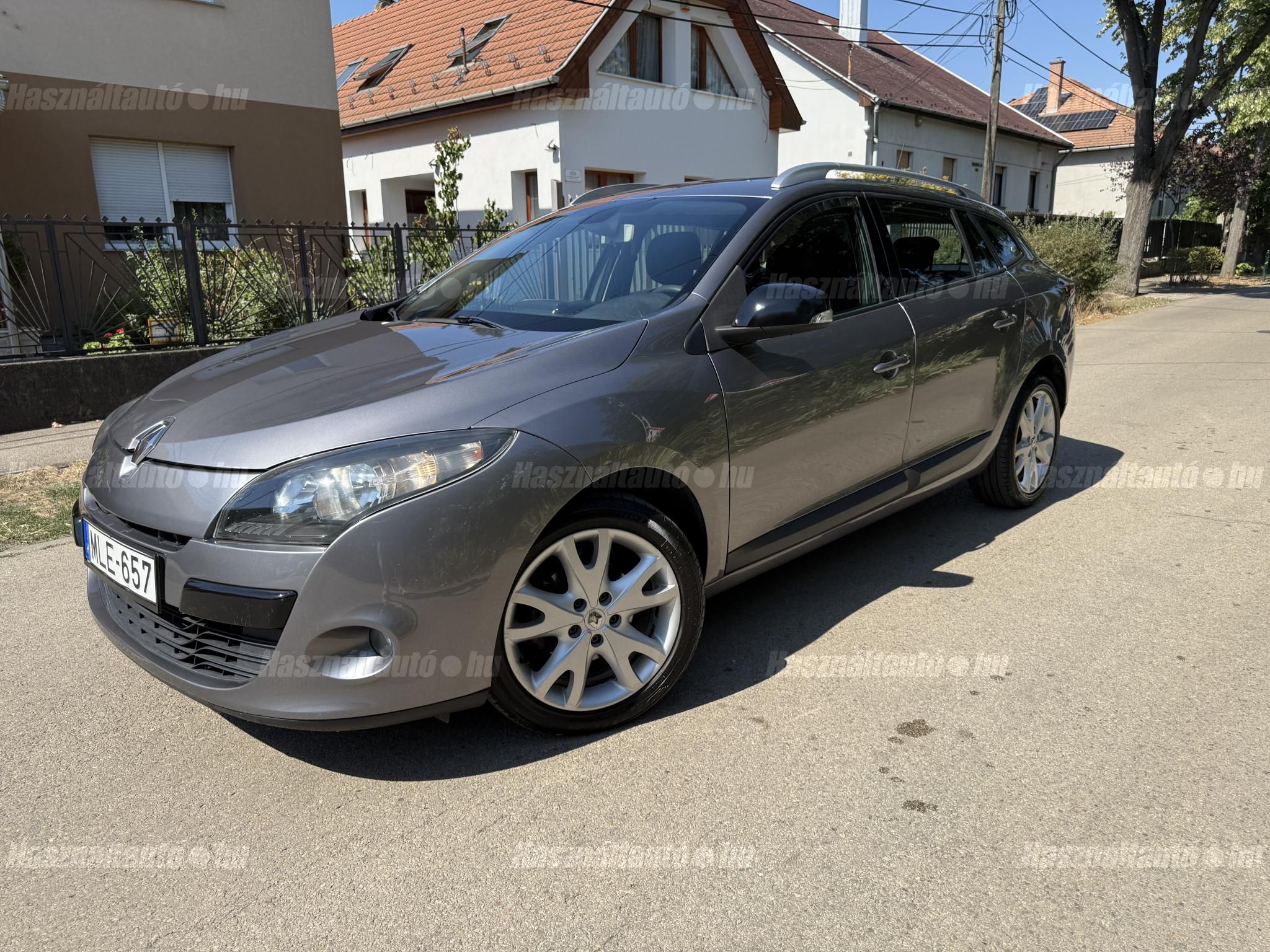 RENAULT MEGANE 2011/11 - 1