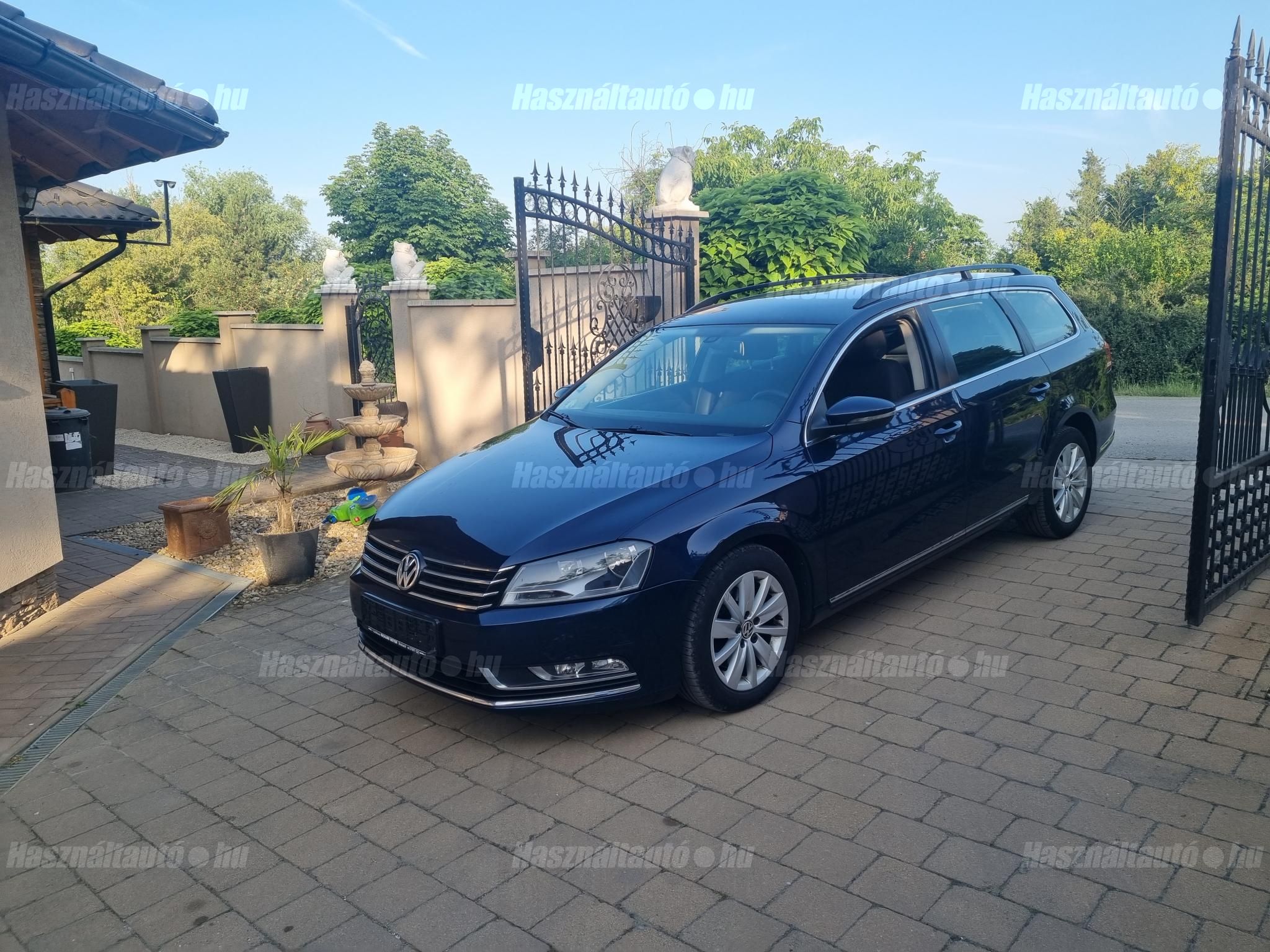 VOLKSWAGEN PASSAT 2012/4 - 1