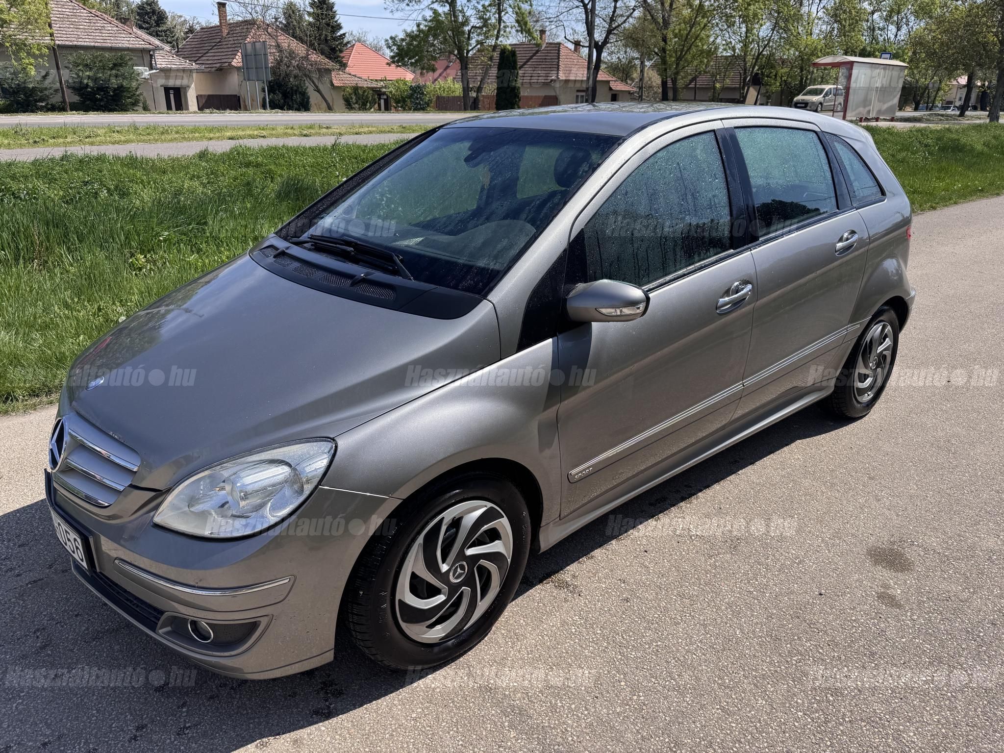 MERCEDES-BENZ B 200 2008/4 - 1
