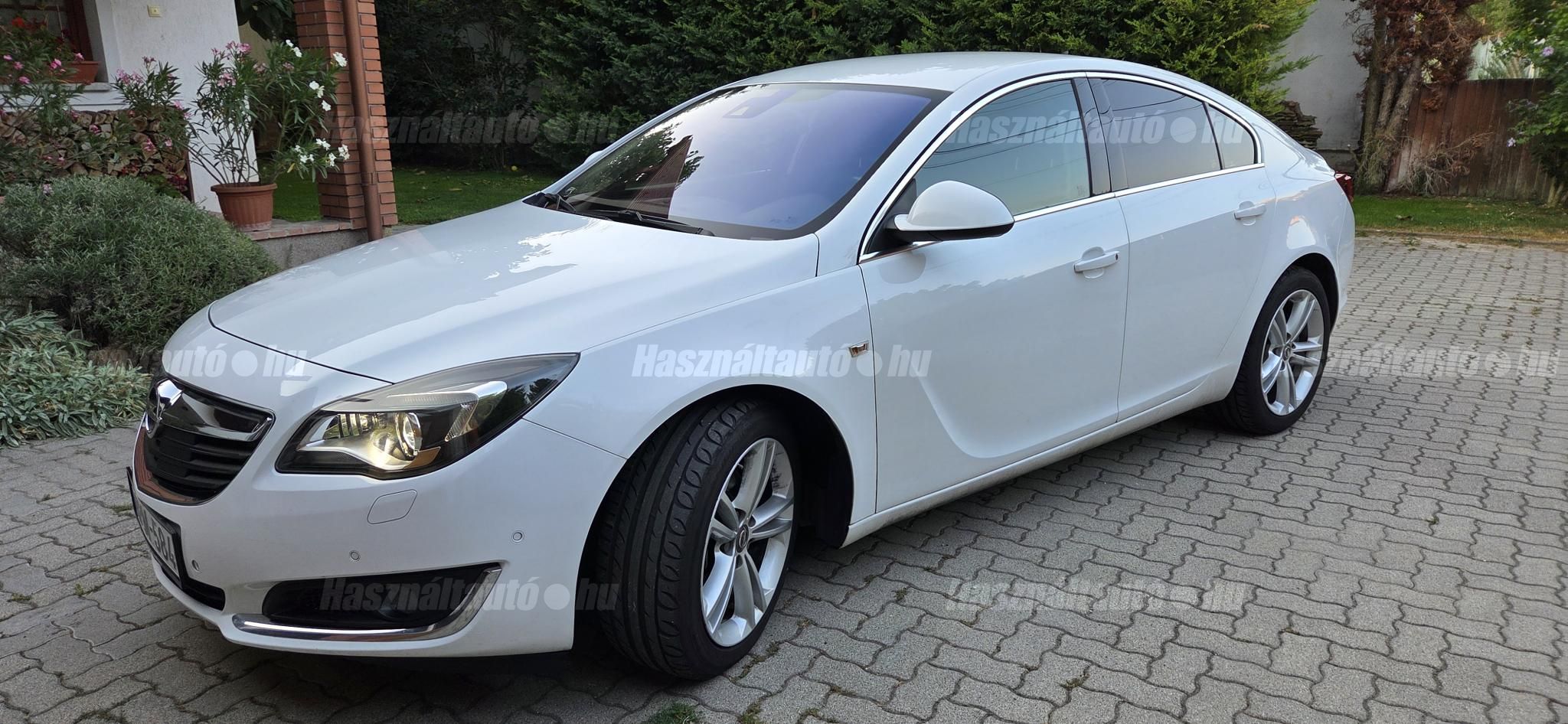 OPEL INSIGNIA 2016/5 - 1