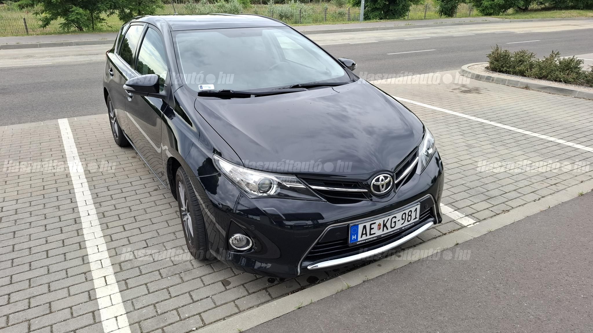 TOYOTA AURIS 2015/4 - 1