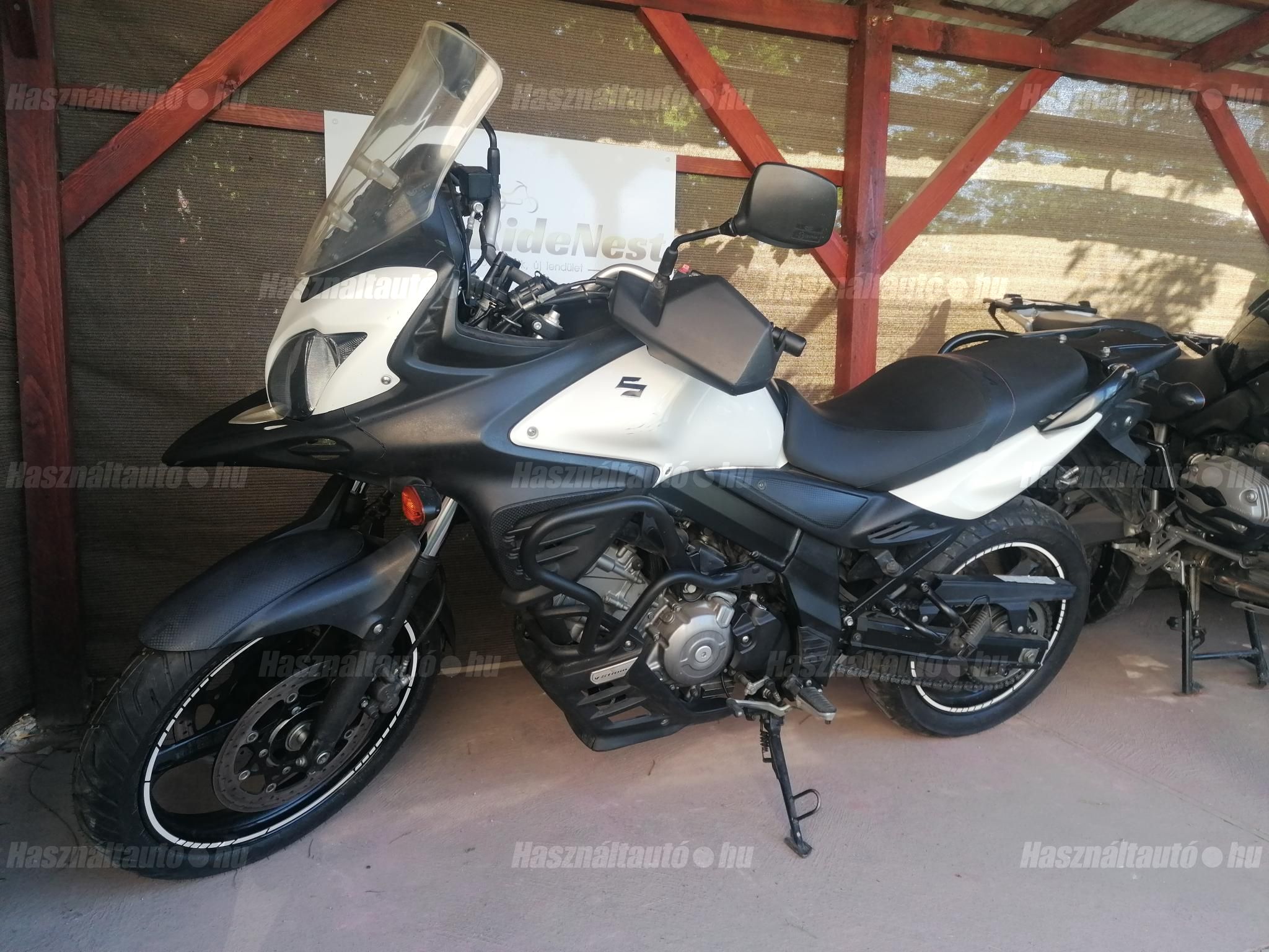 SUZUKI DL 2012/10 - 1