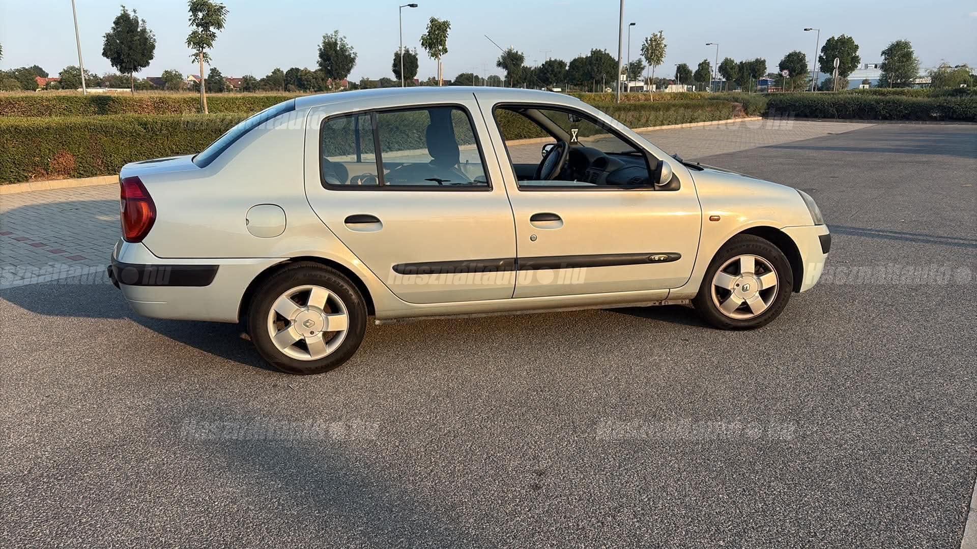 RENAULT THALIA 2002/6 - 1