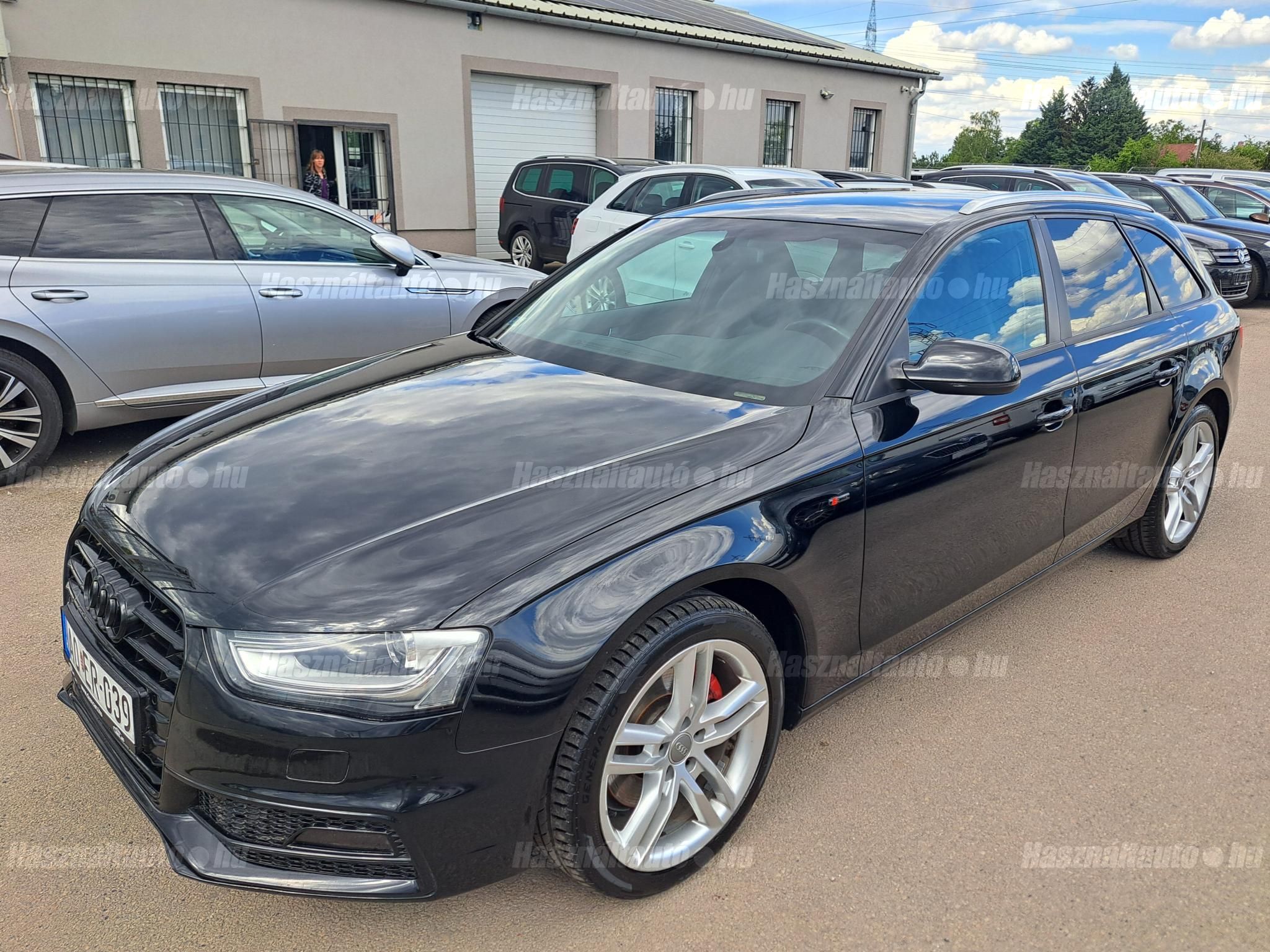 AUDI A4 2012/4 - 1