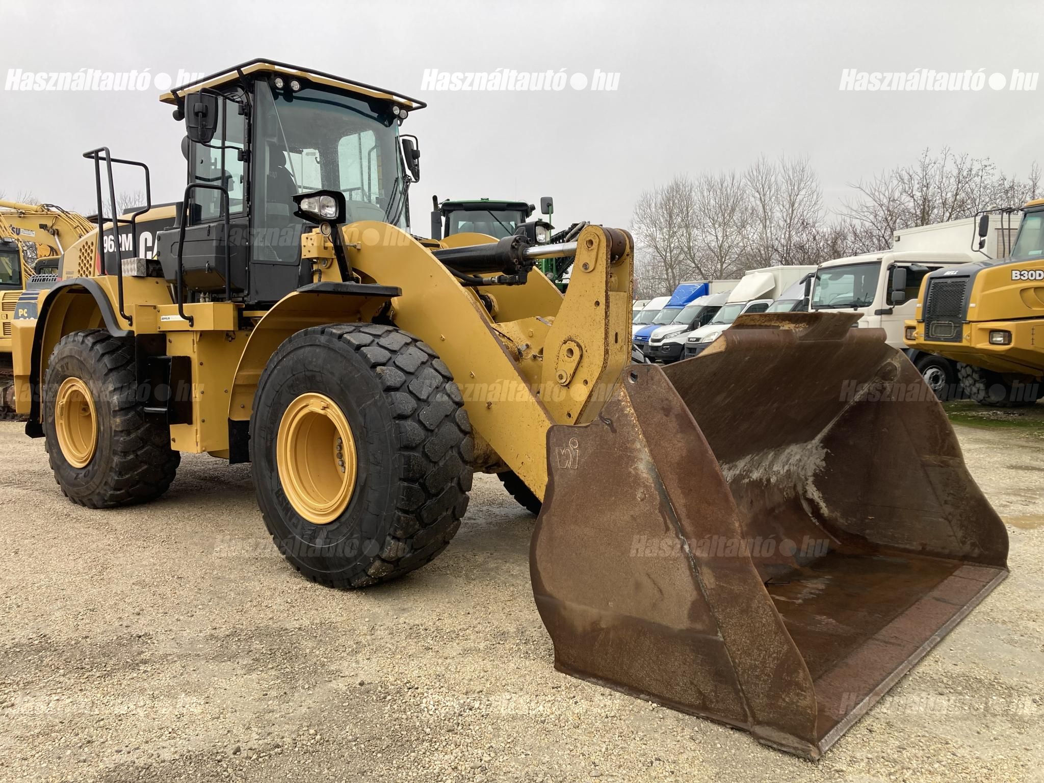 CATERPILLAR 2015/6 - 1