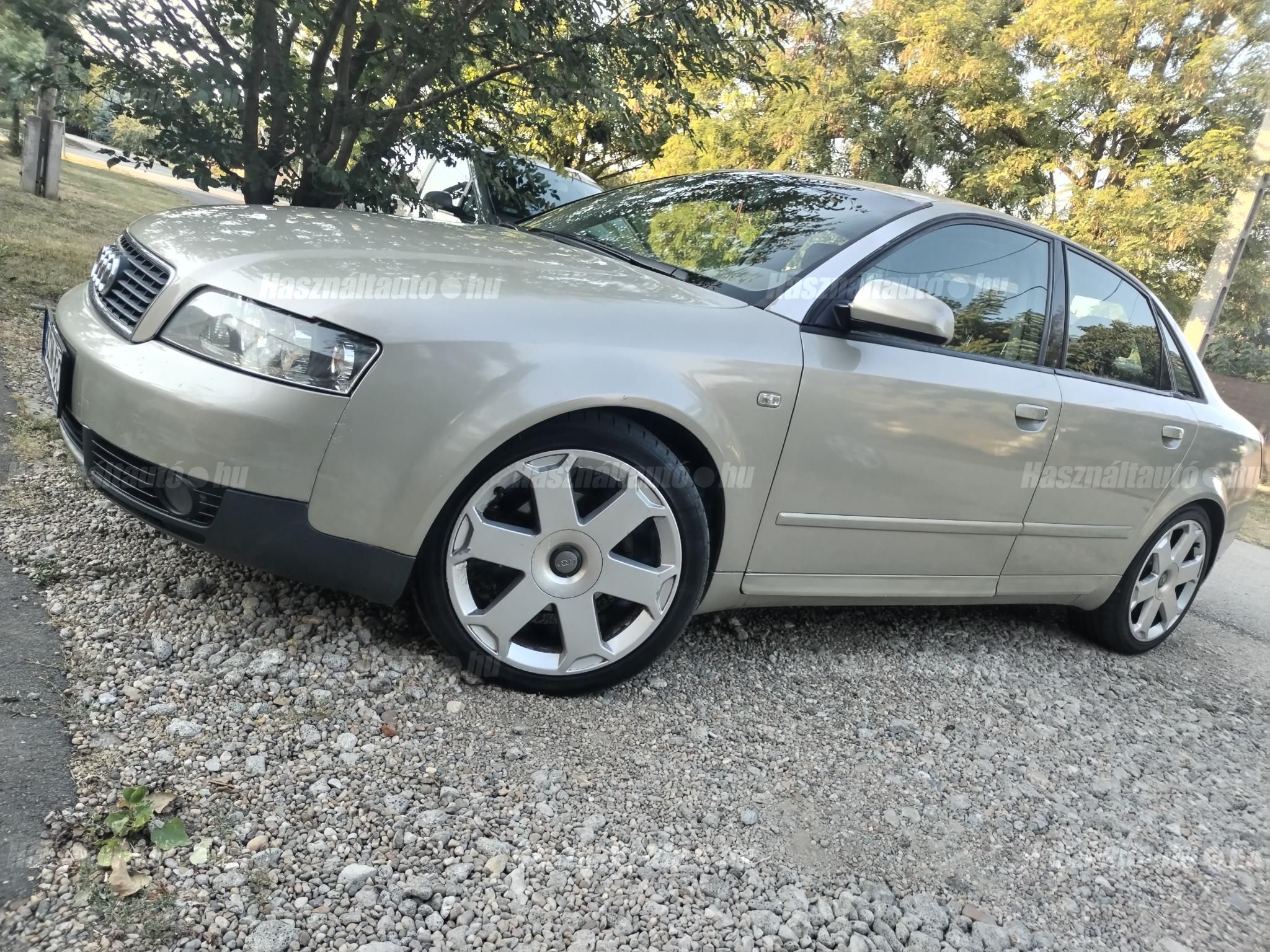 AUDI A4 2002/3 - 1