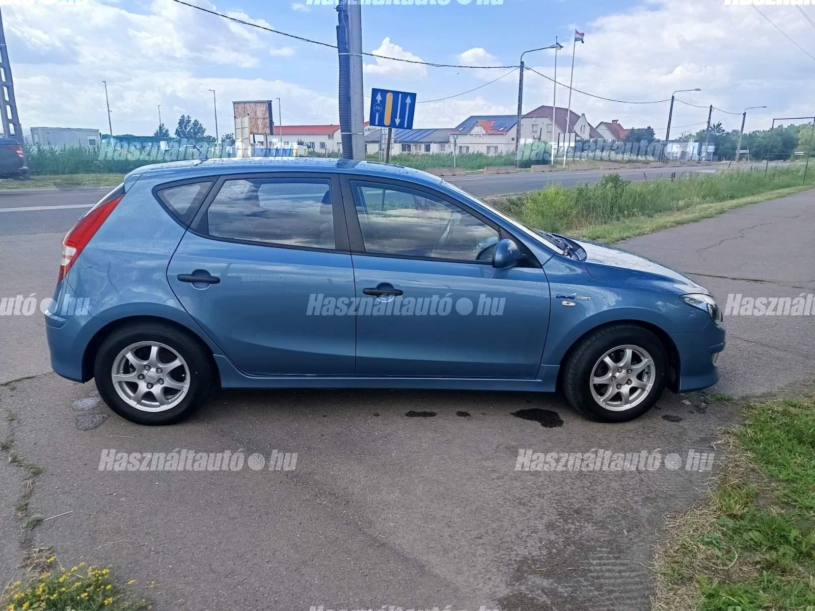 HYUNDAI I30 2011/2 - 1