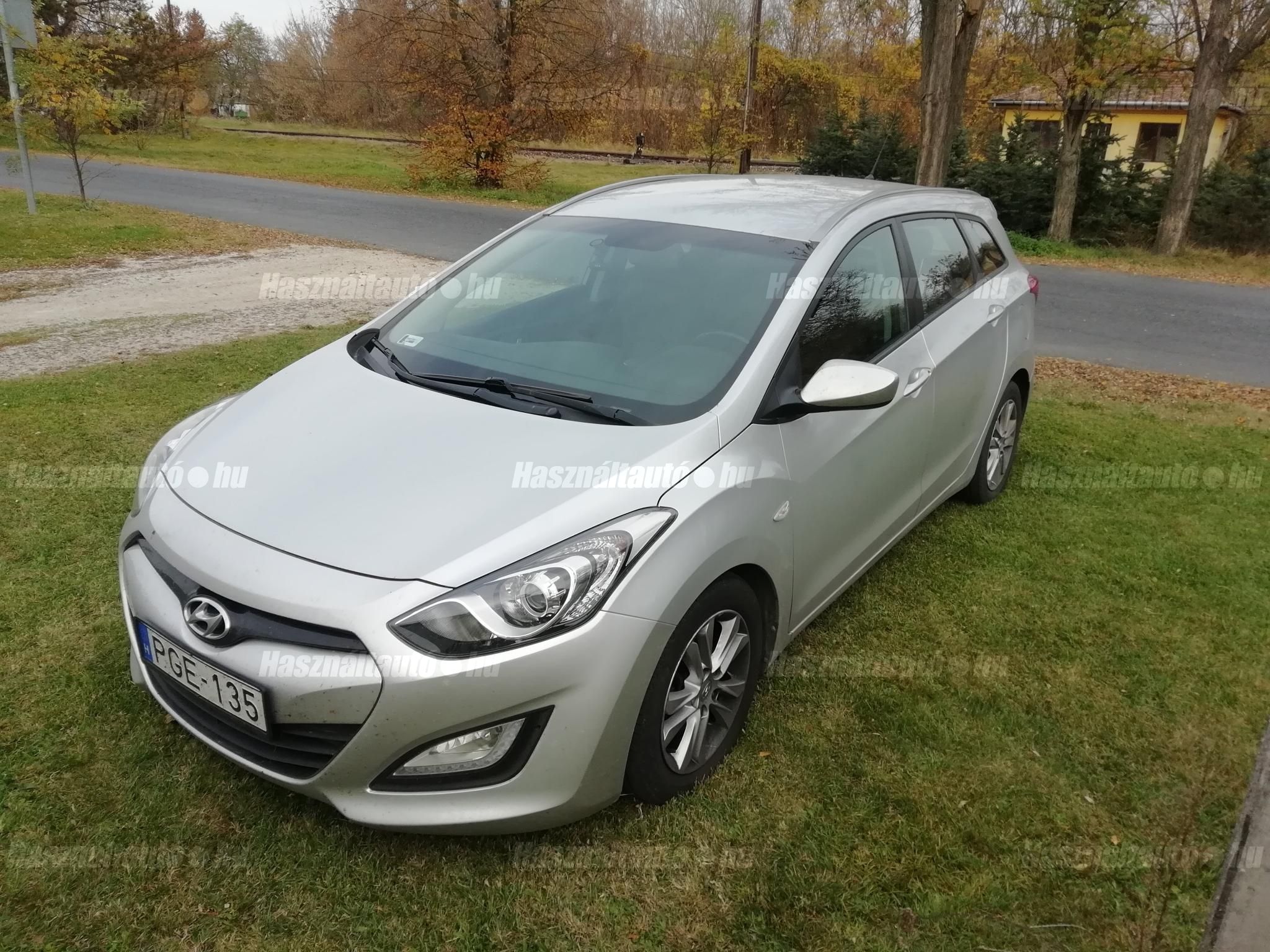 HYUNDAI I30 2013/11 - 1