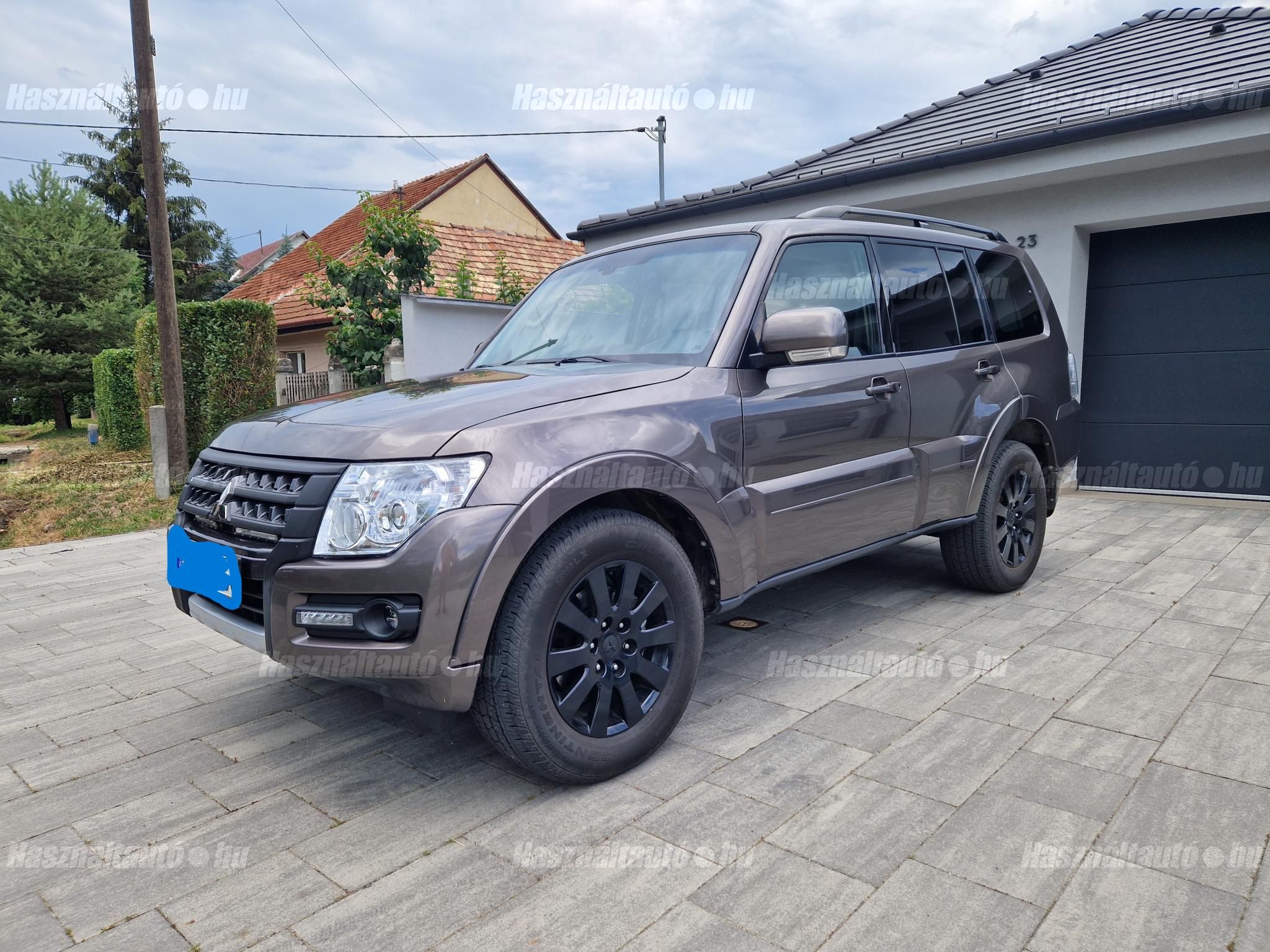 MITSUBISHI PAJERO 2014/12 - 1