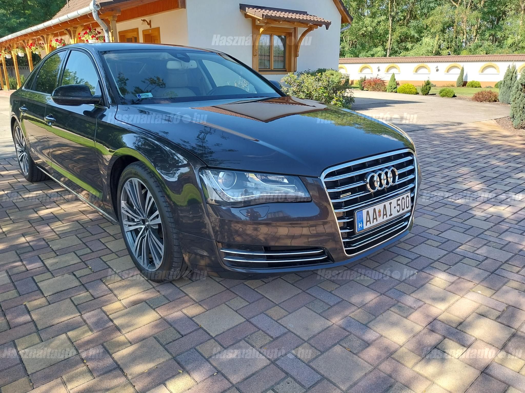 AUDI A8 2010/5 - 1