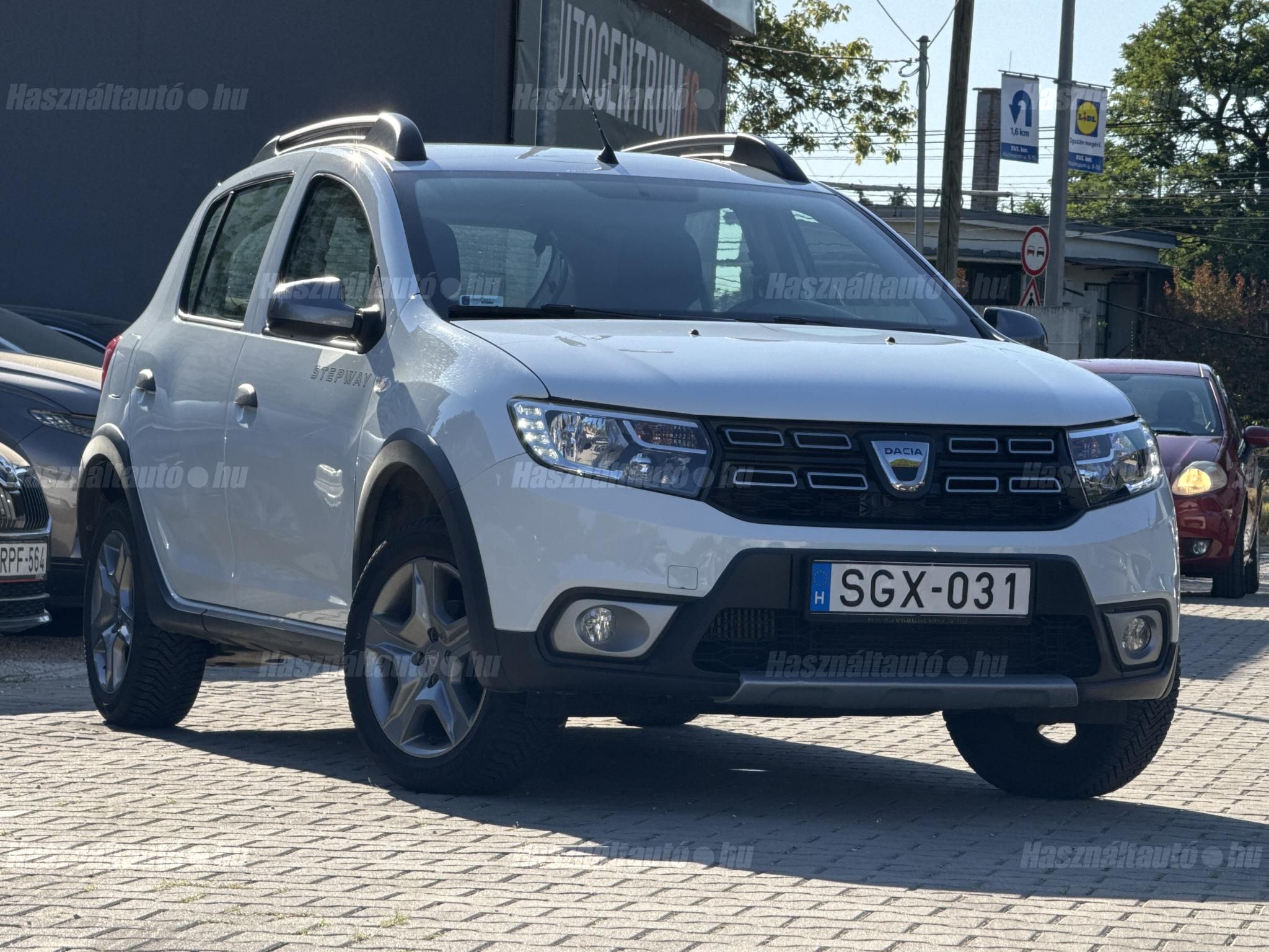 DACIA SANDERO 2020/11 - 1