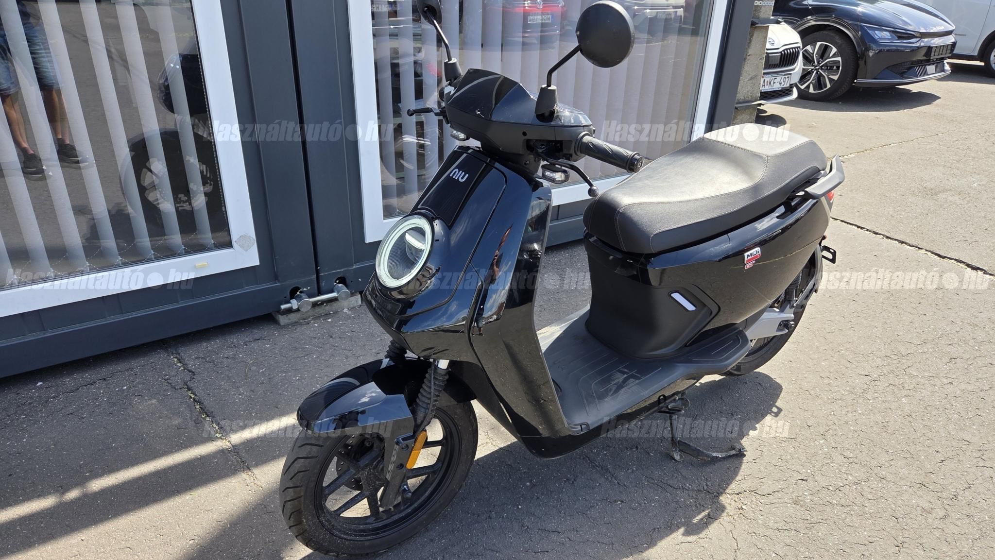 NIU NGT 2022/10 - 1