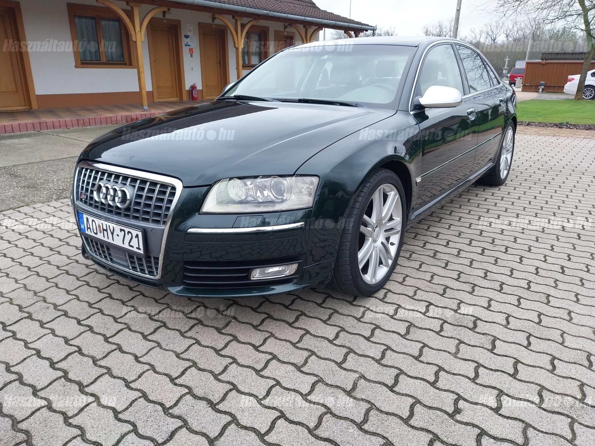 AUDI S8 2007/2 - 1