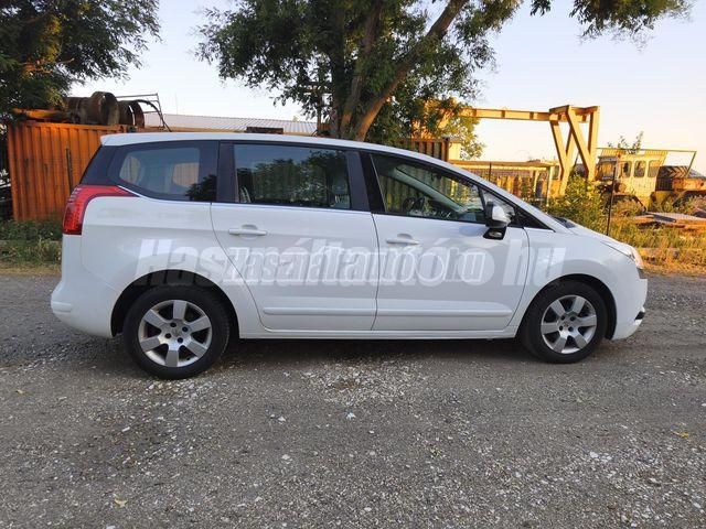 PEUGEOT 5008 2013/10 - 1