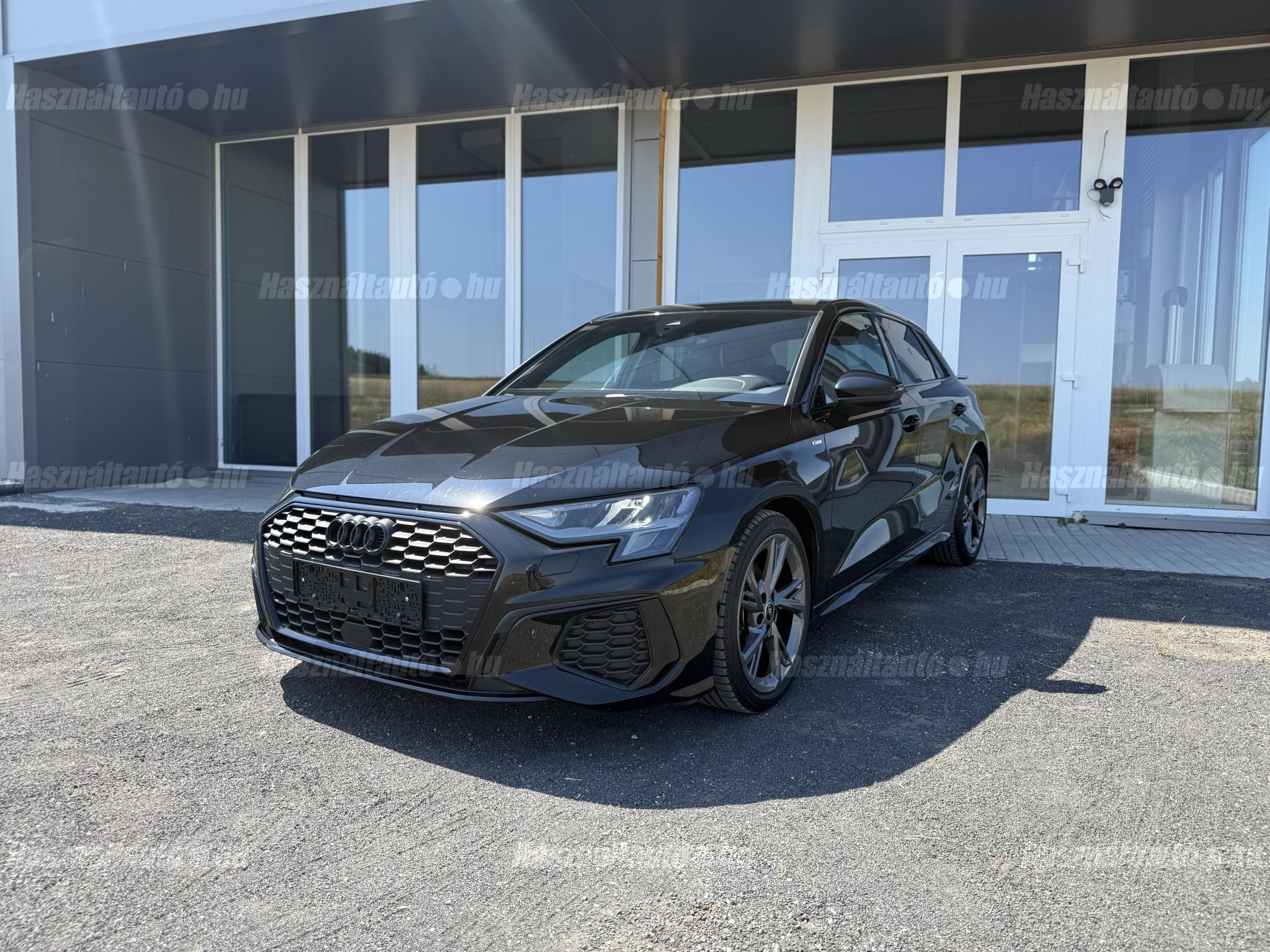 AUDI A3 2023/4 - 1