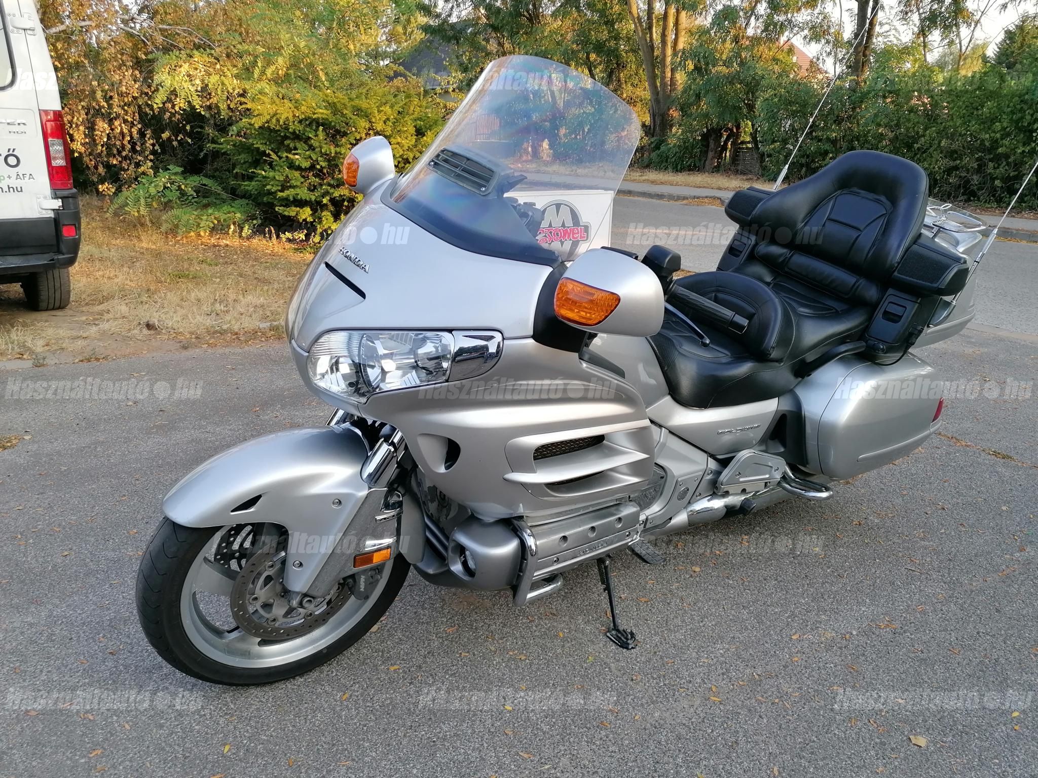 HONDA GL 1800 (GOLD WING) 2006/7 - 1