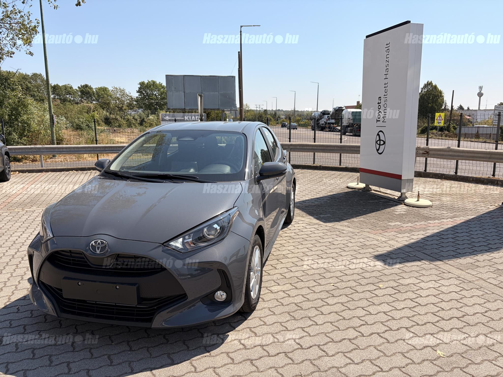 TOYOTA YARIS 2026/6 - 1