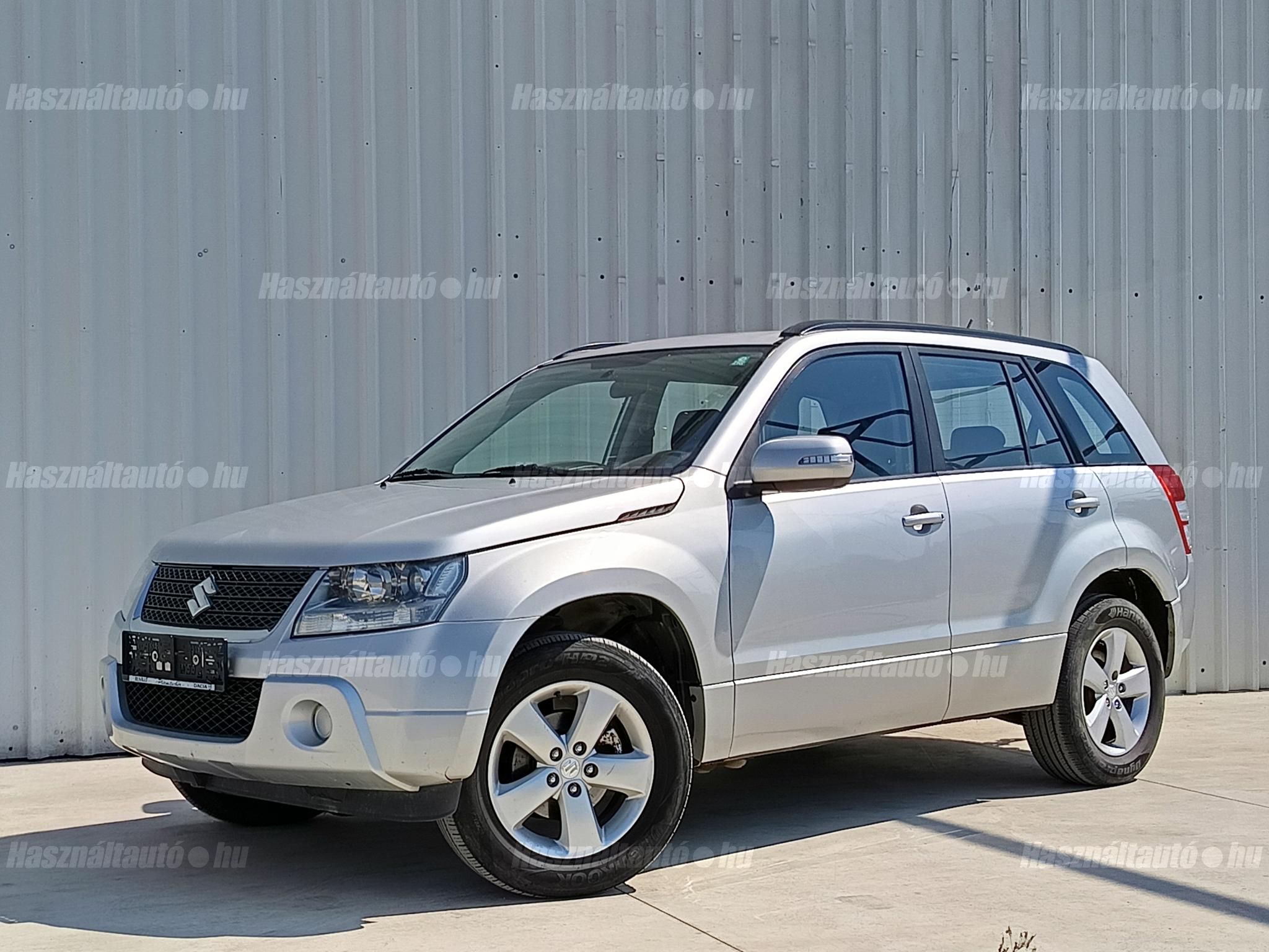 SUZUKI GRAND VITARA 2010/11 - 1