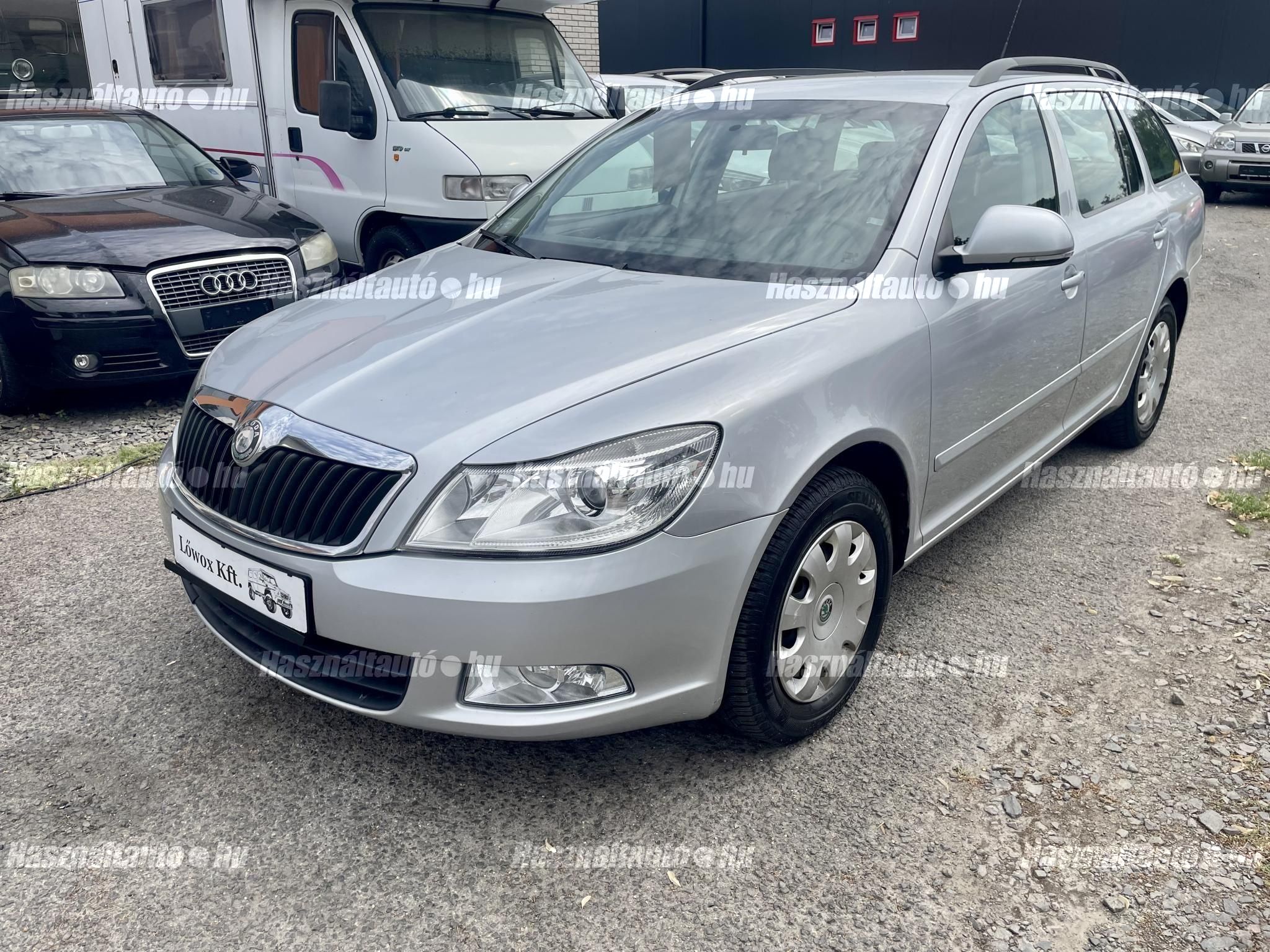 SKODA OCTAVIA 2009/11 - 1
