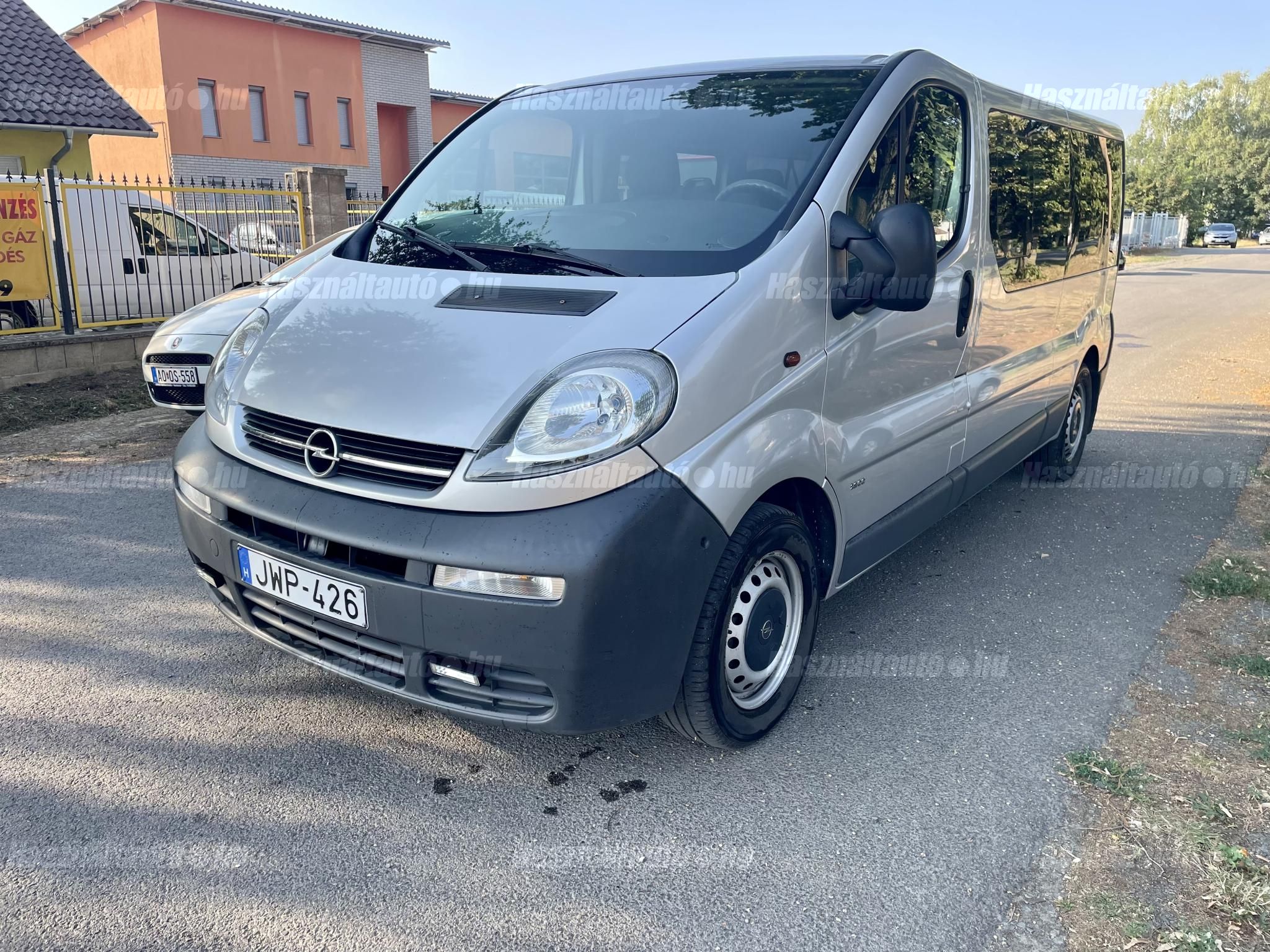 OPEL VIVARO 2005/9 - 1