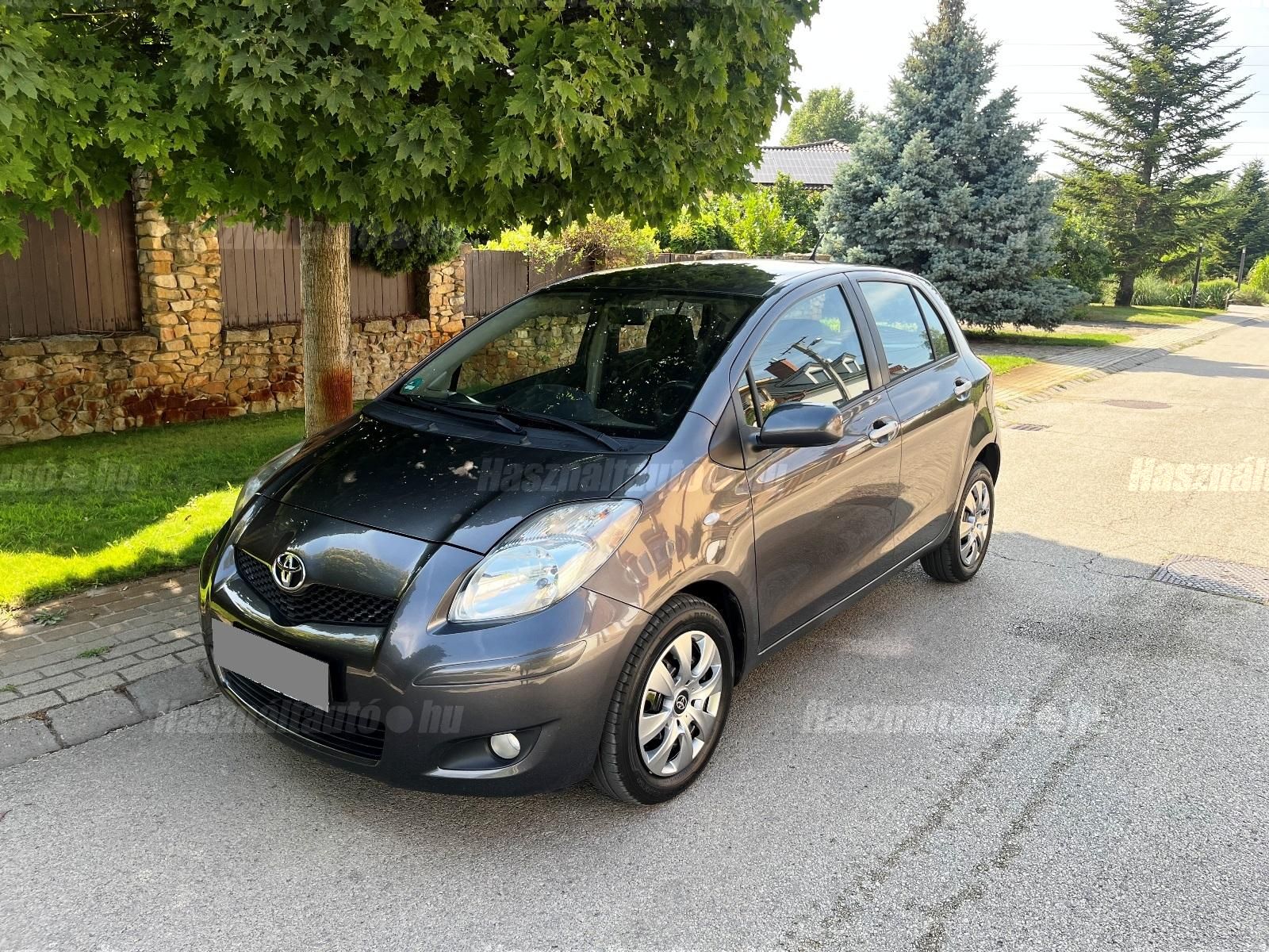 TOYOTA YARIS 2010/6 - 1