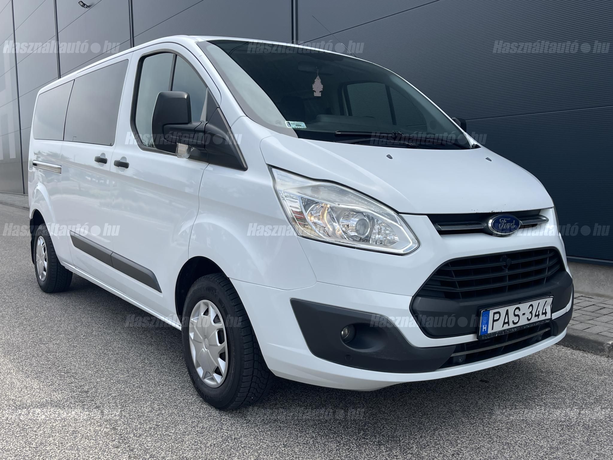 FORD TOURNEO 2016/12 - 1