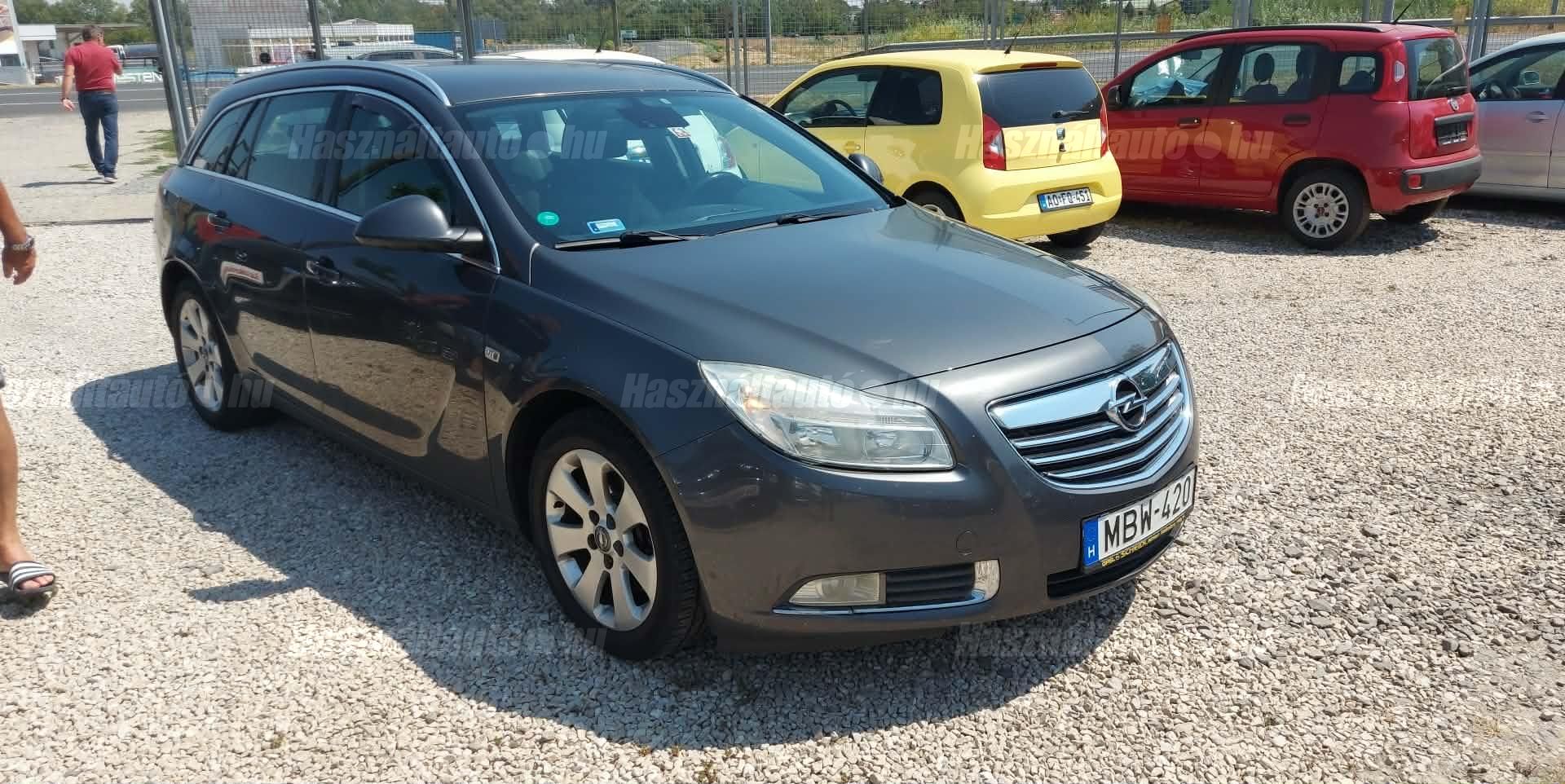 OPEL INSIGNIA 2010/3 - 1