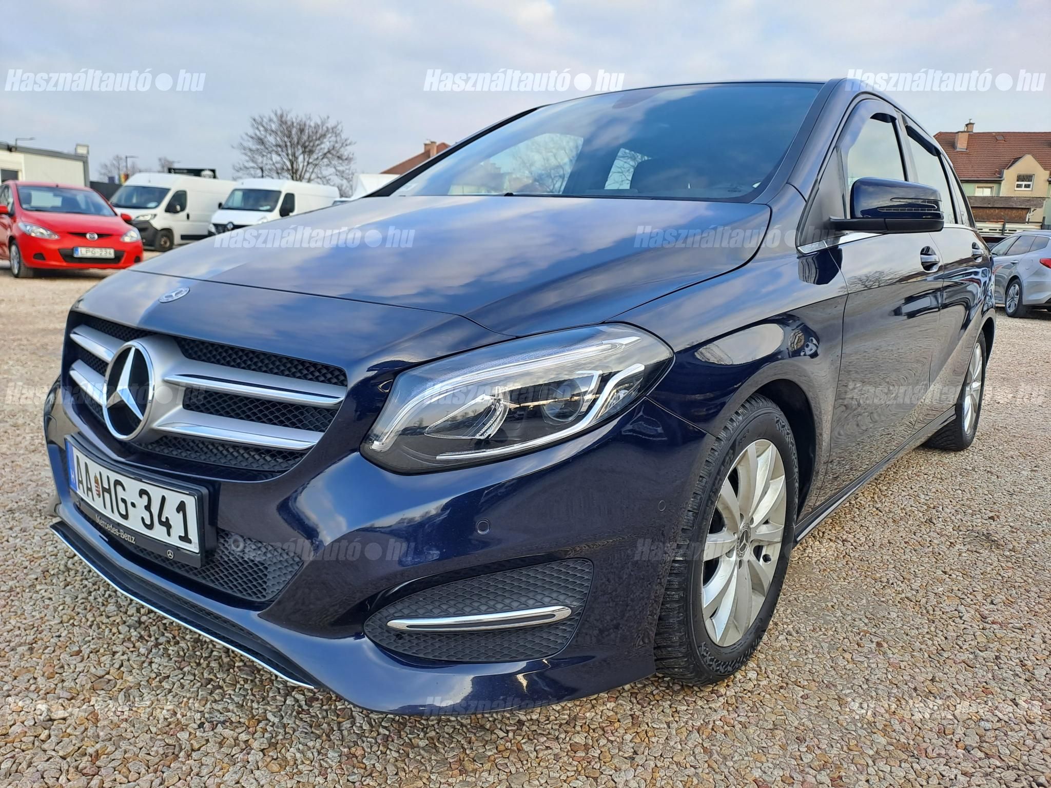MERCEDES-BENZ B 180 2017/5 - 1
