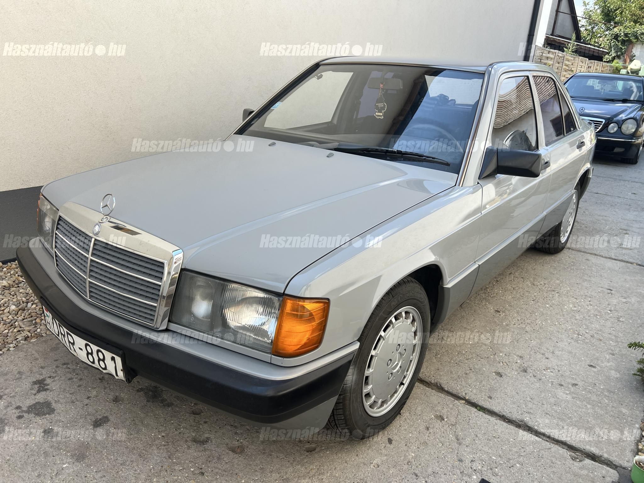 MERCEDES-BENZ 190 1990/2 - 1