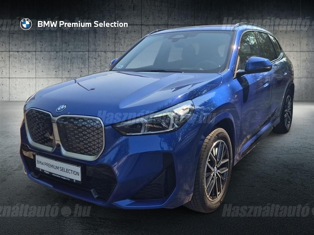 BMW IX1 2025/5 - 1