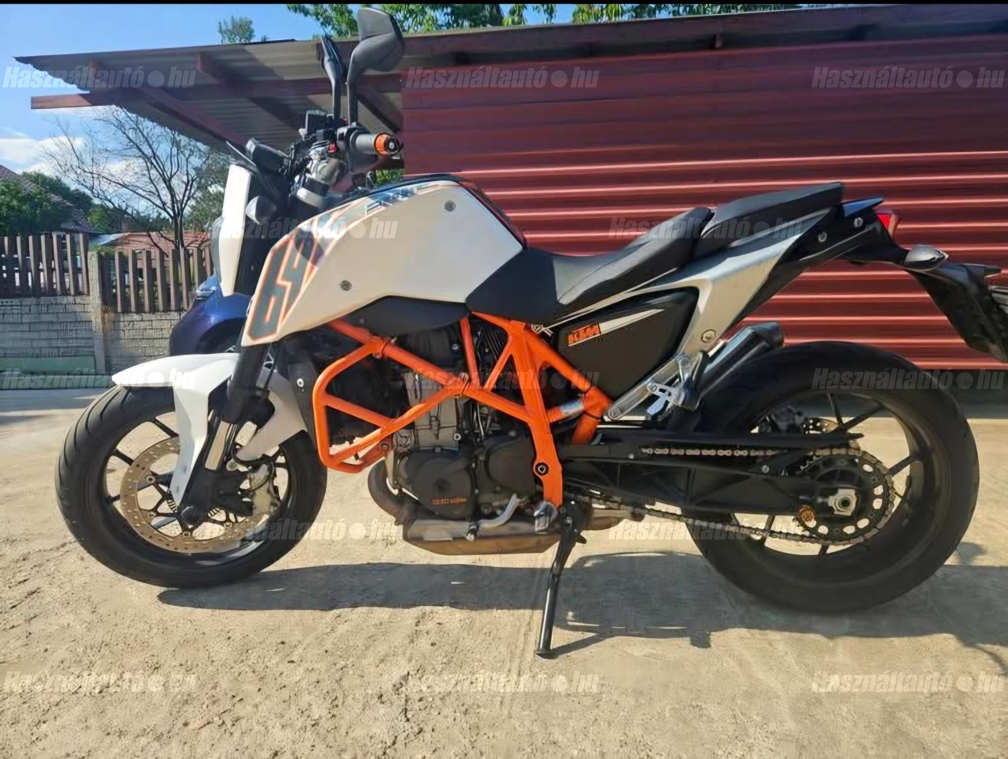 KTM 690 DUKE 2013/5 - 1