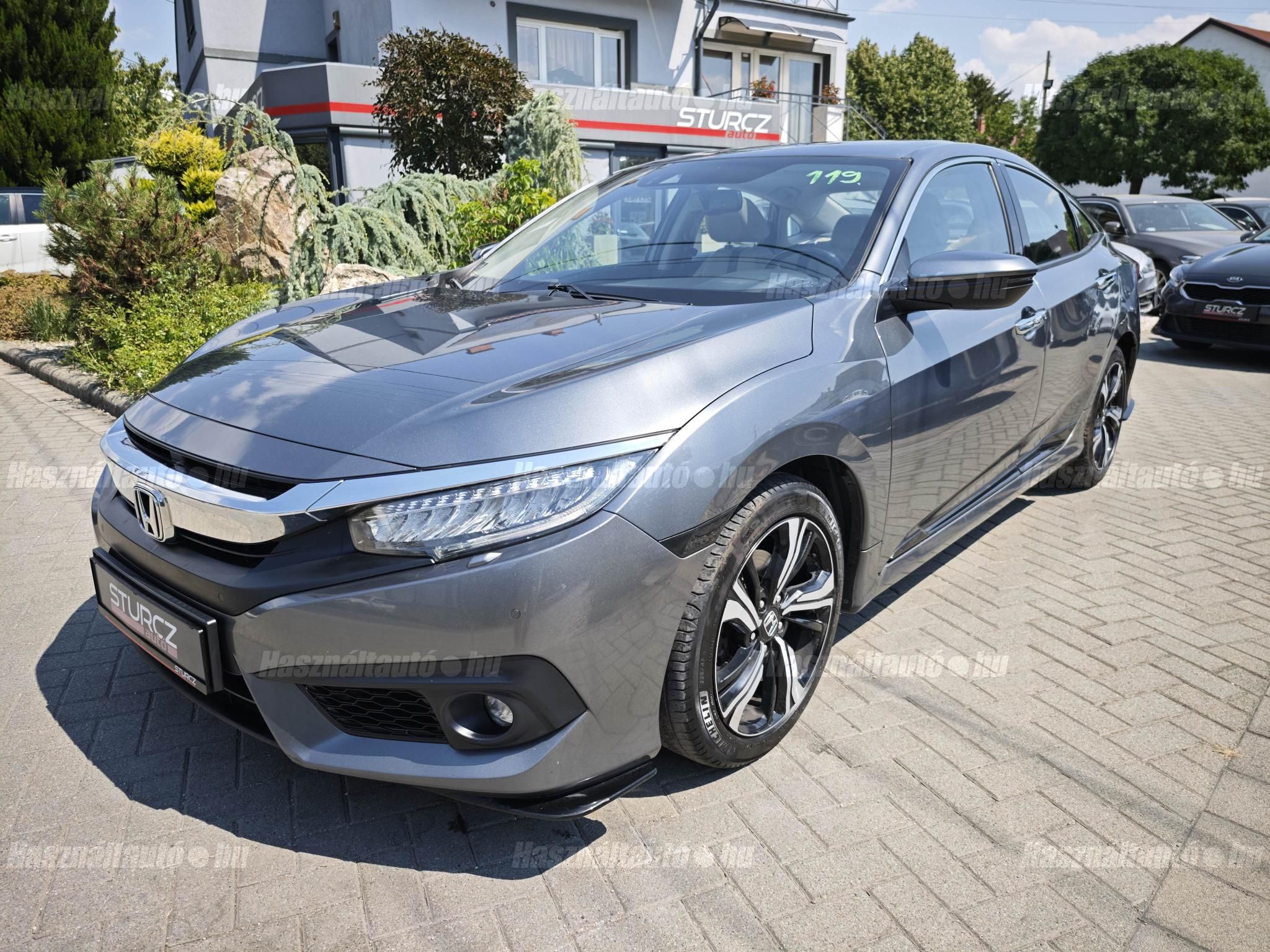 HONDA CIVIC 2018/9 - 1
