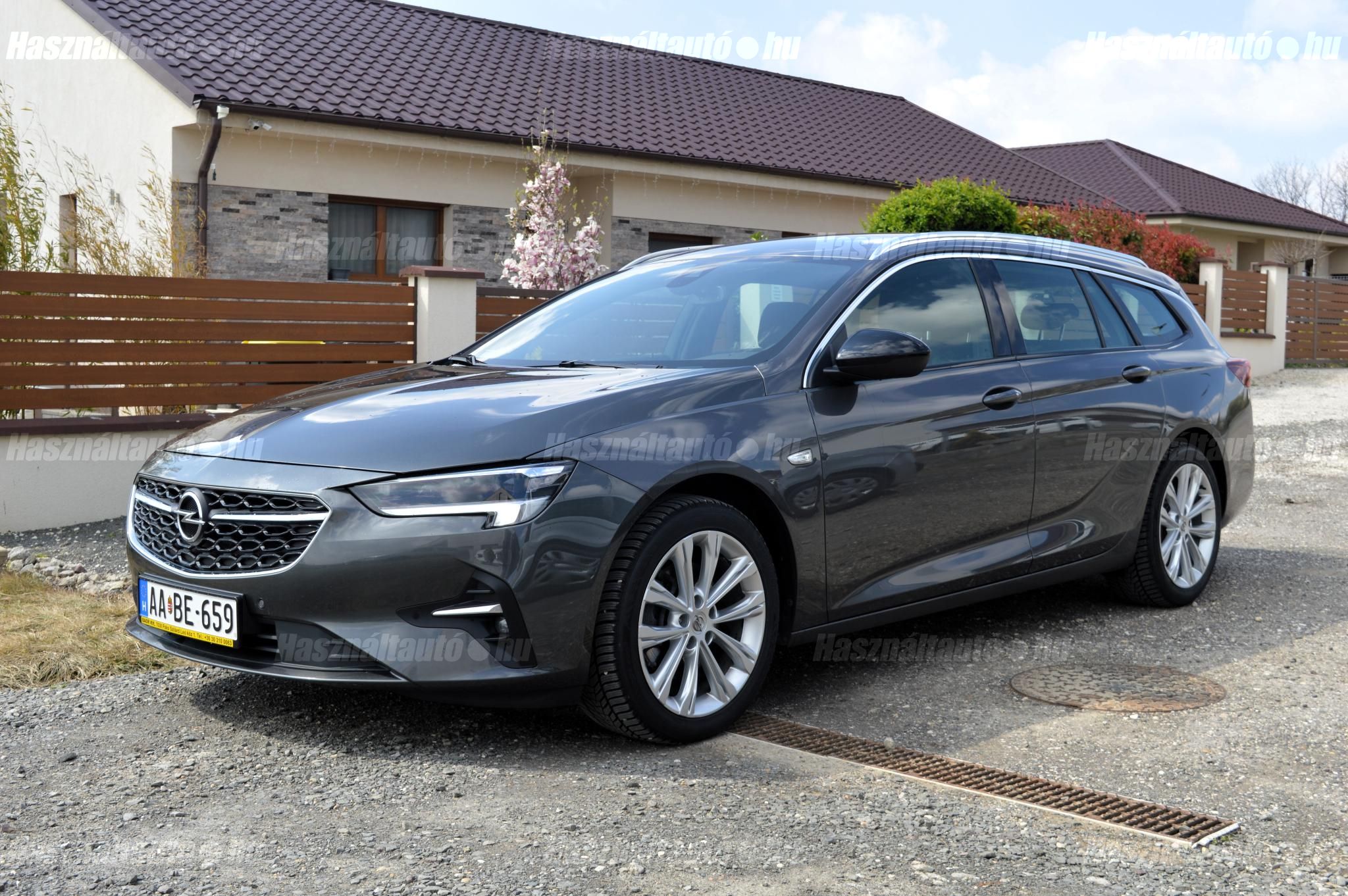 OPEL INSIGNIA 2022/8 - 1