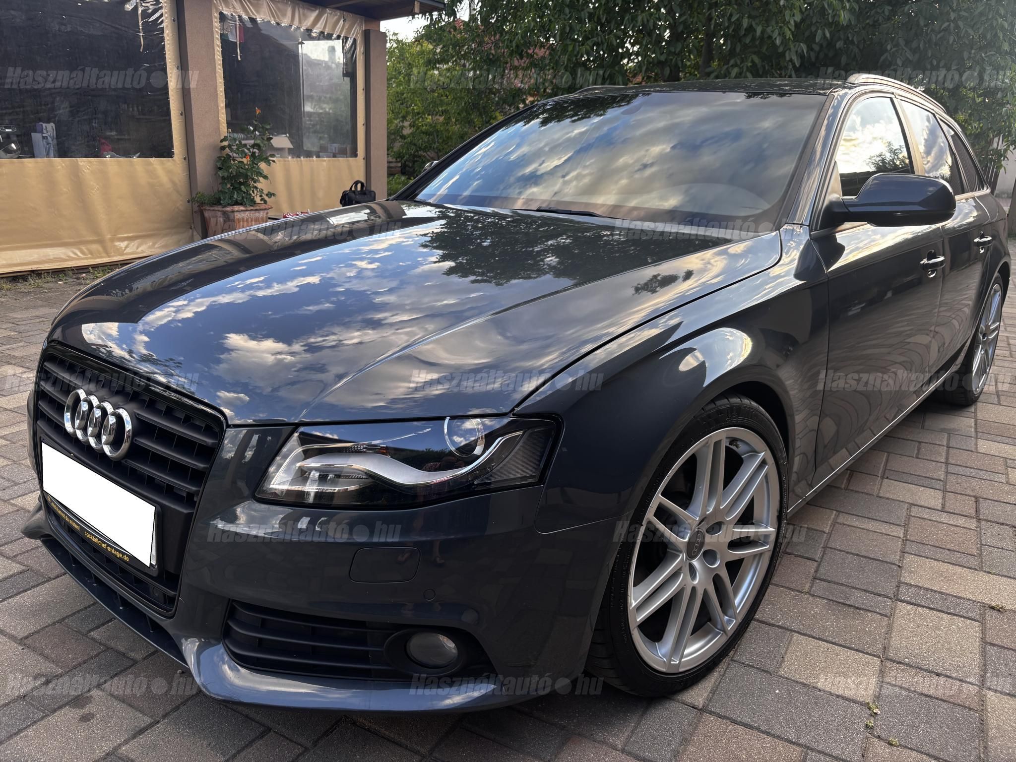 AUDI A4 2011/2 - 1
