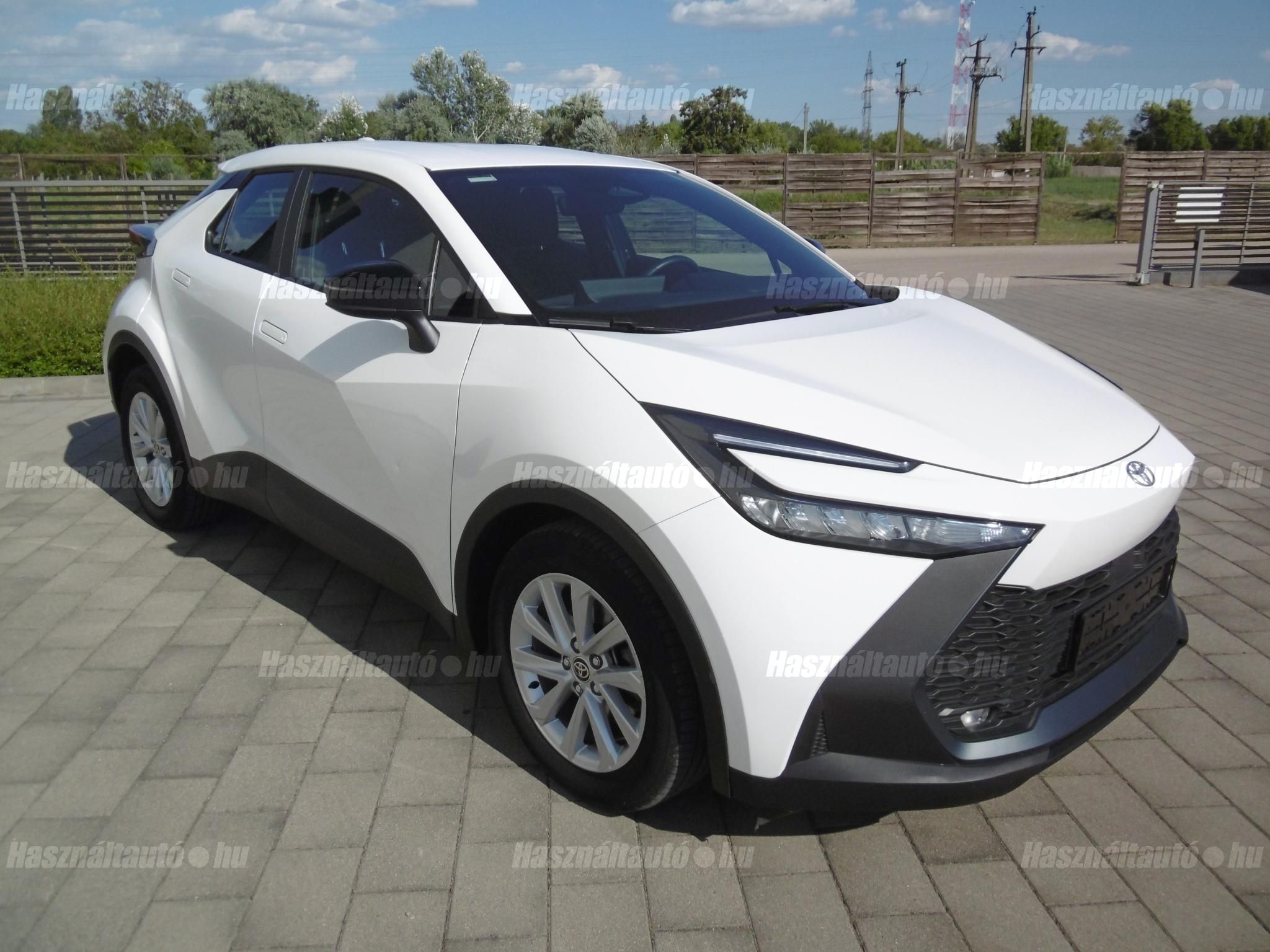 TOYOTA C-HR 2024/6 - 1