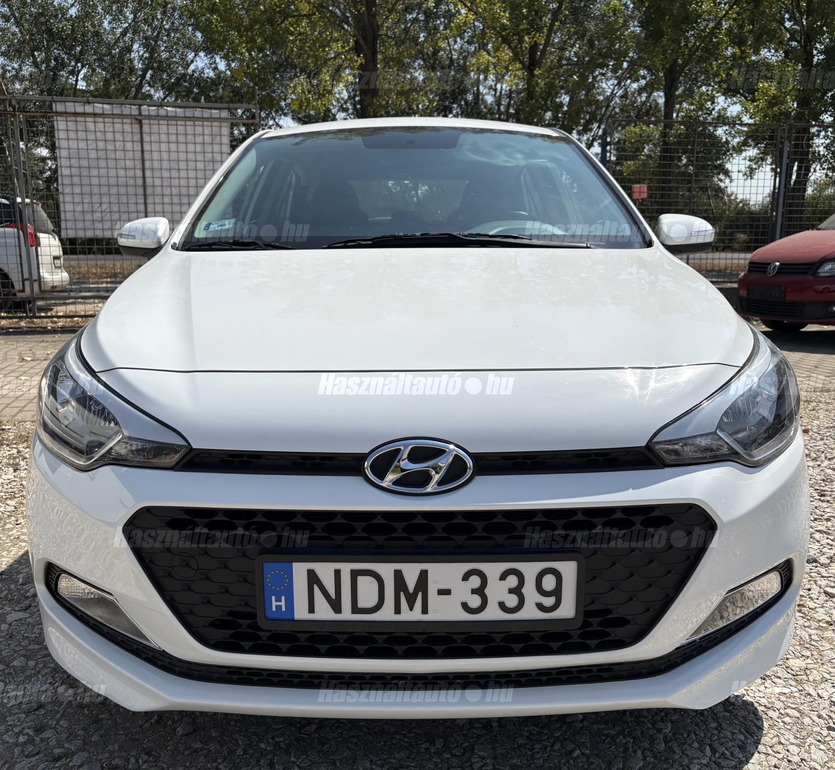 HYUNDAI I20 2015/6 - 1