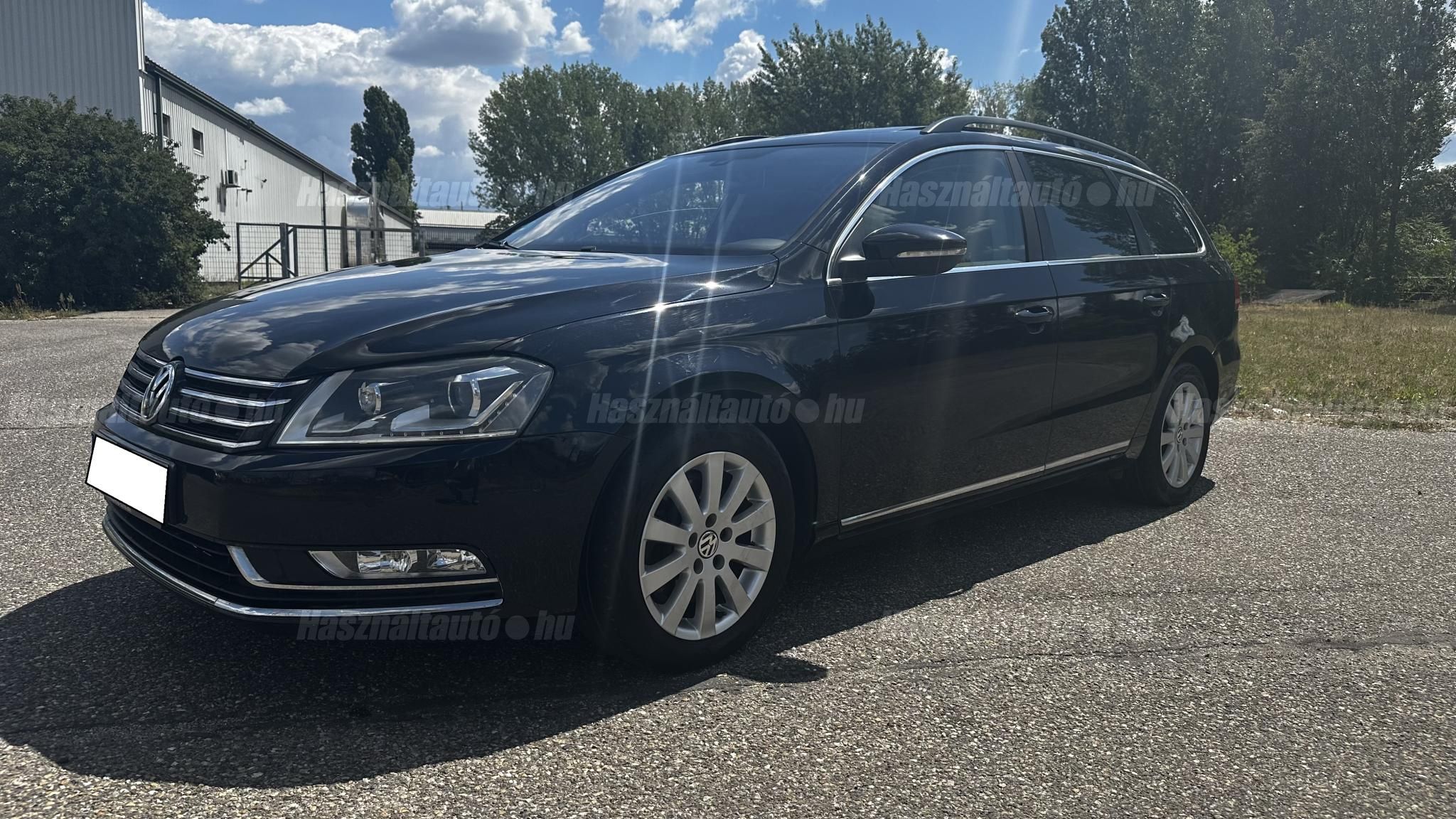 VOLKSWAGEN PASSAT 2012/8 - 1