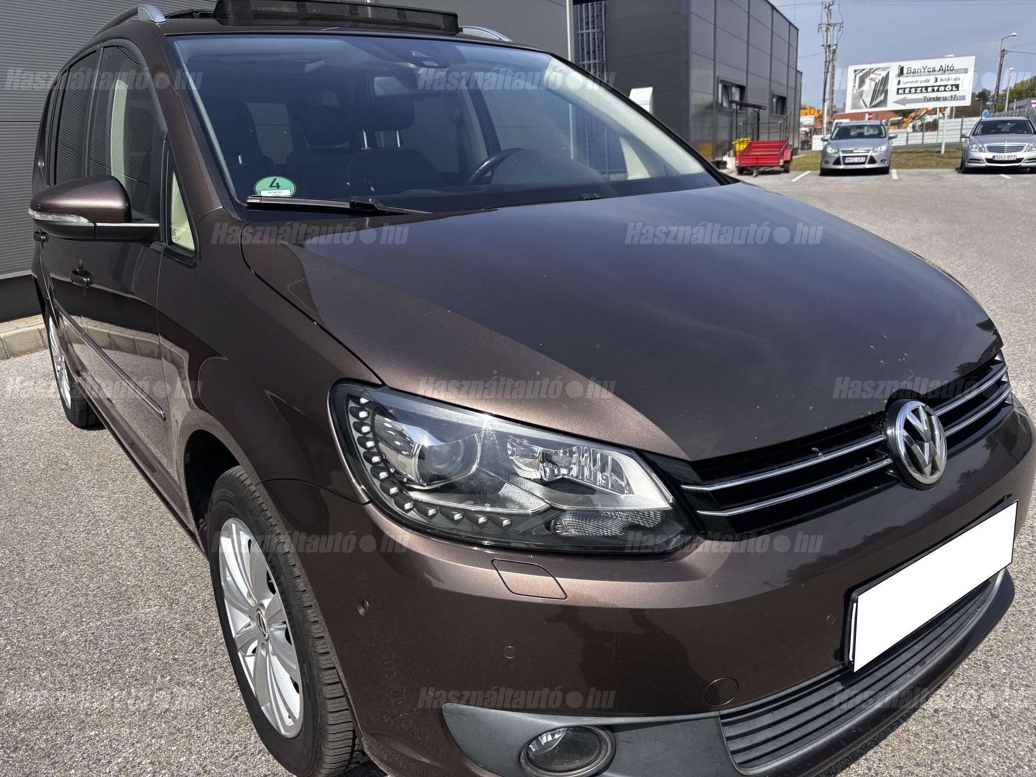 VOLKSWAGEN TOURAN 2011/9 - 1