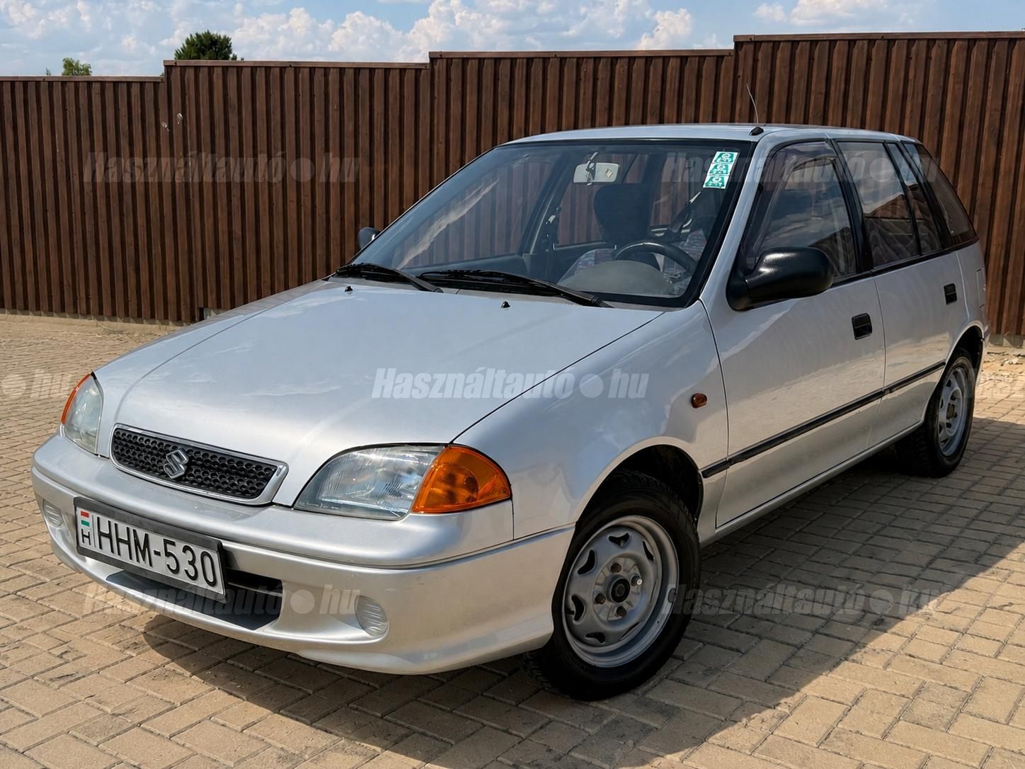SUZUKI SWIFT 2002/10 - 1