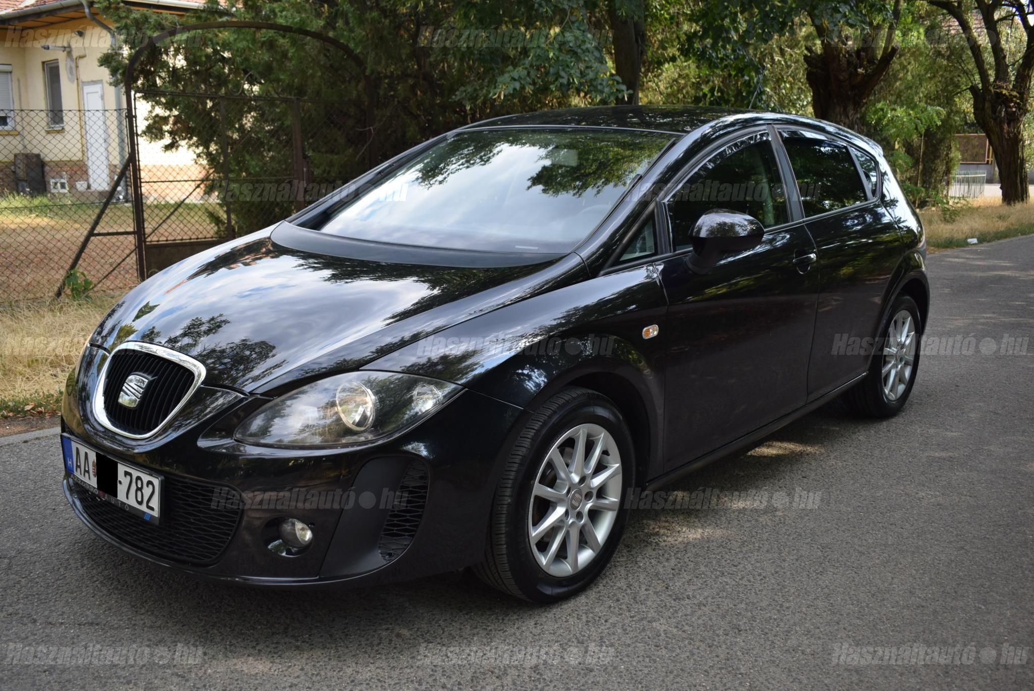 SEAT LEON 2012 - 1