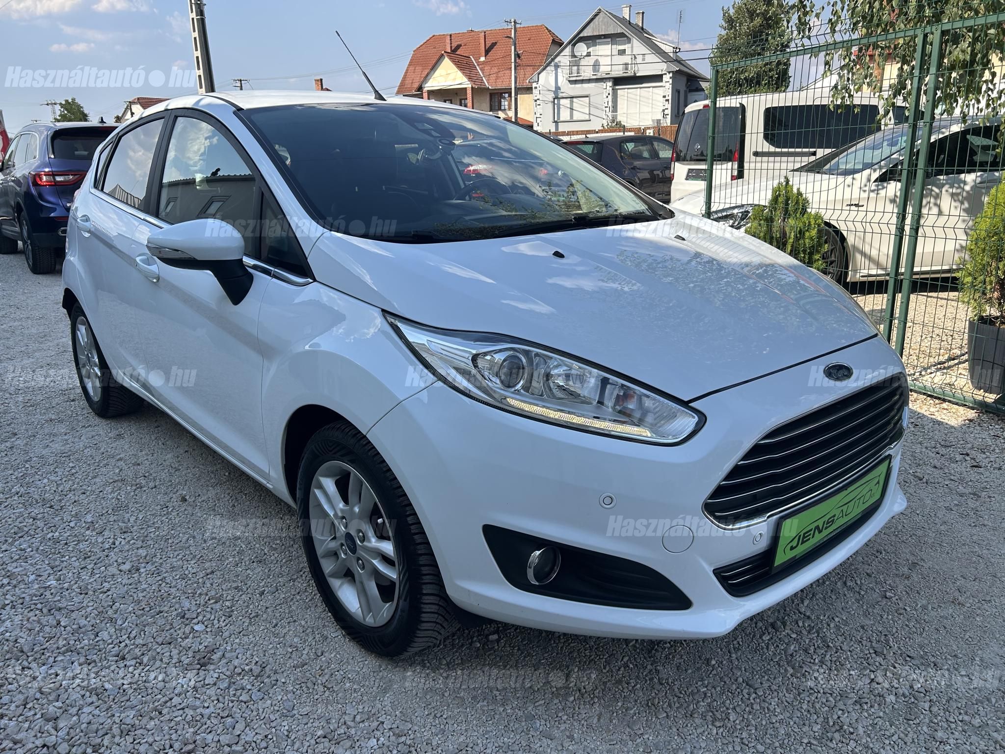FORD FIESTA 2015/10 - 1